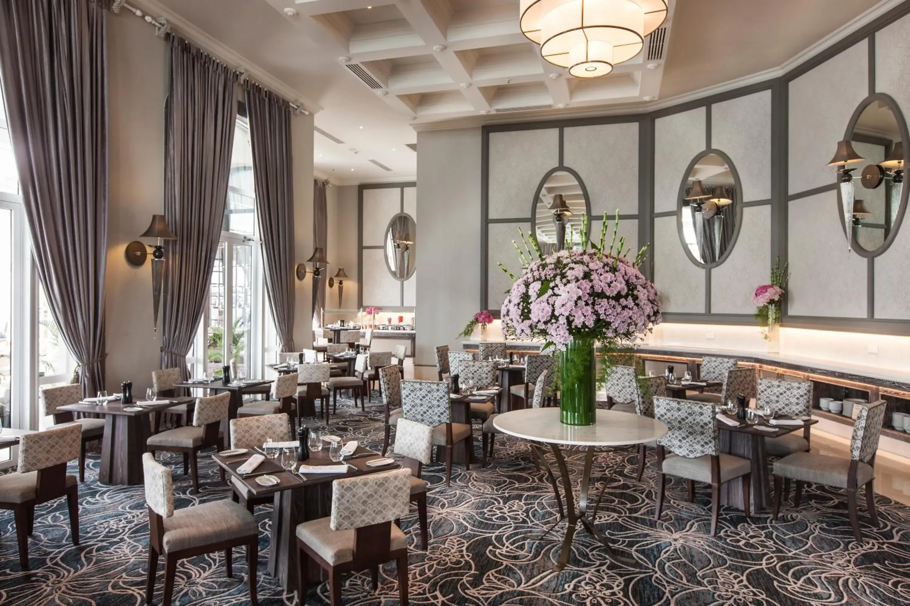 Restaurant/places to eat in Labourdonnais Waterfront Hotel Restaurant/places to eat in Labourdonnais Waterfront Hotel