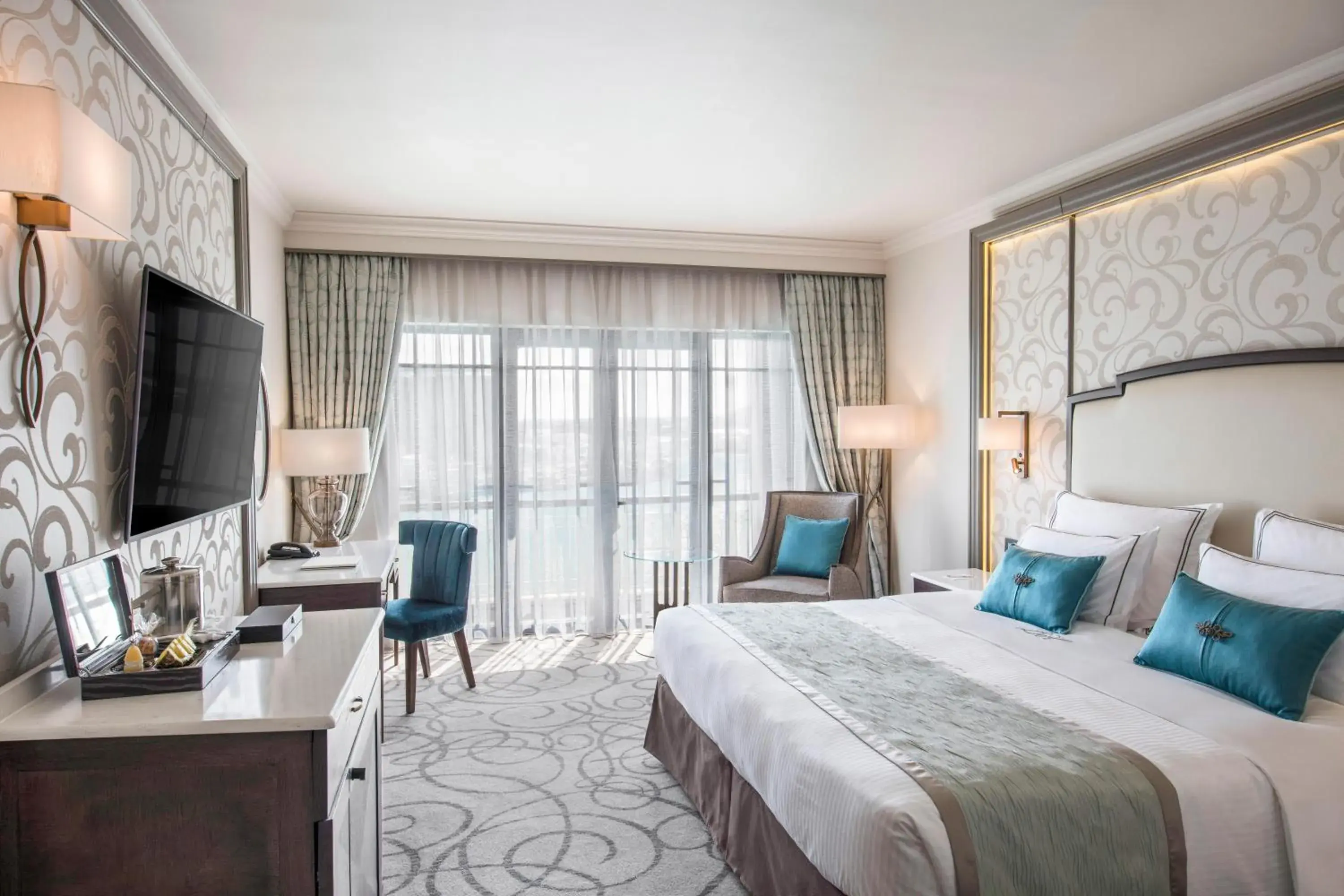 Bed in Labourdonnais Waterfront Hotel Bed in Labourdonnais Waterfront Hotel