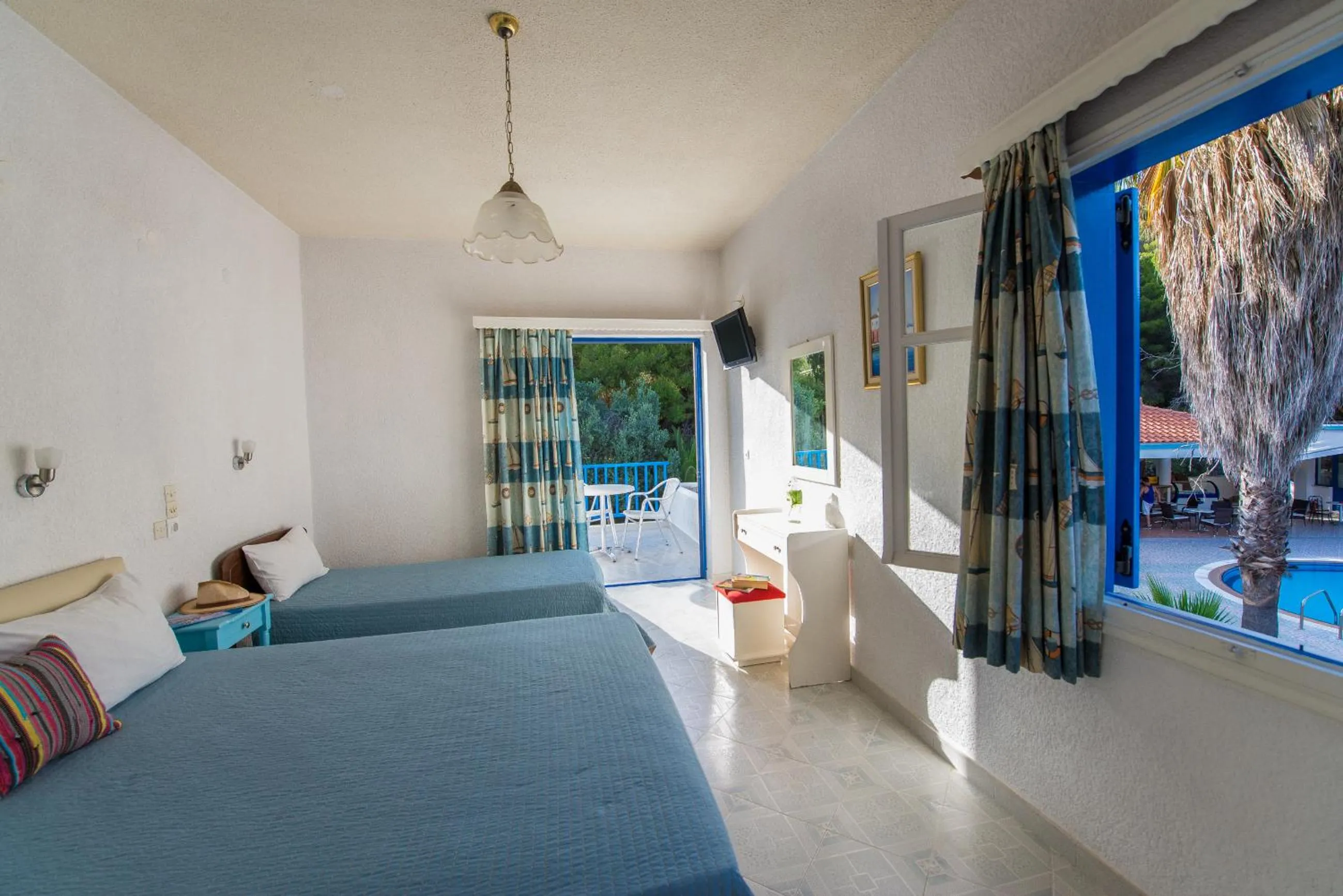 Bed in Vassilis Studios