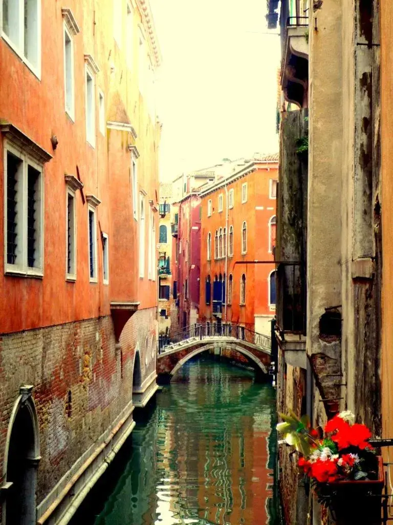 Superior Double Room - Depandance in Hotel San Luca Venezia Superior Double Room - Depandance in Hotel San Luca Venezia