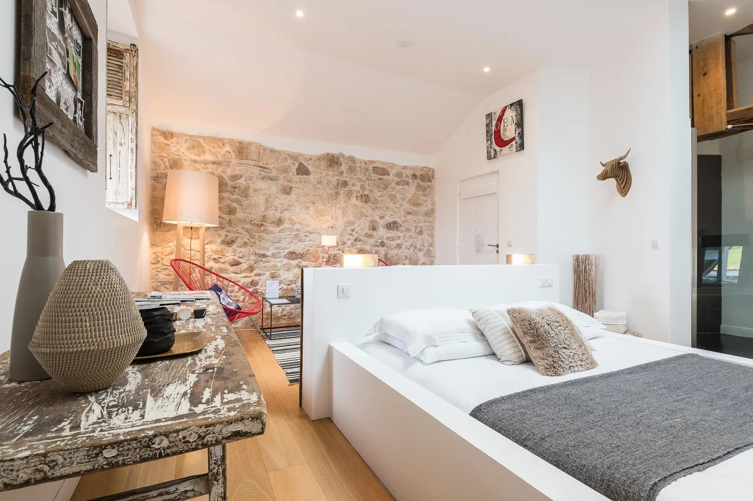 Seating area, Bed in Ferme Elhorga