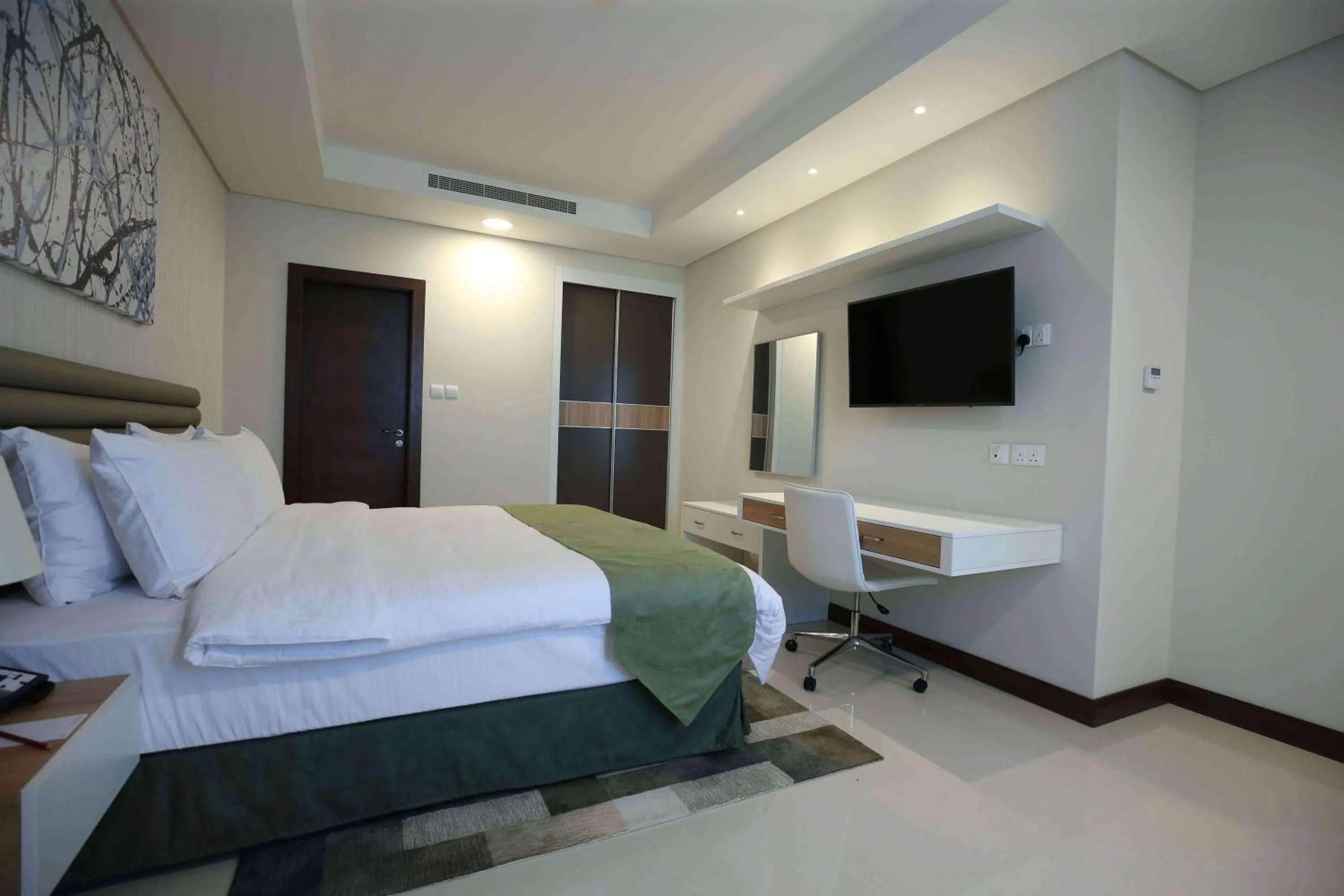 Bed in Gulf Executive Hotel & Residence Juffair