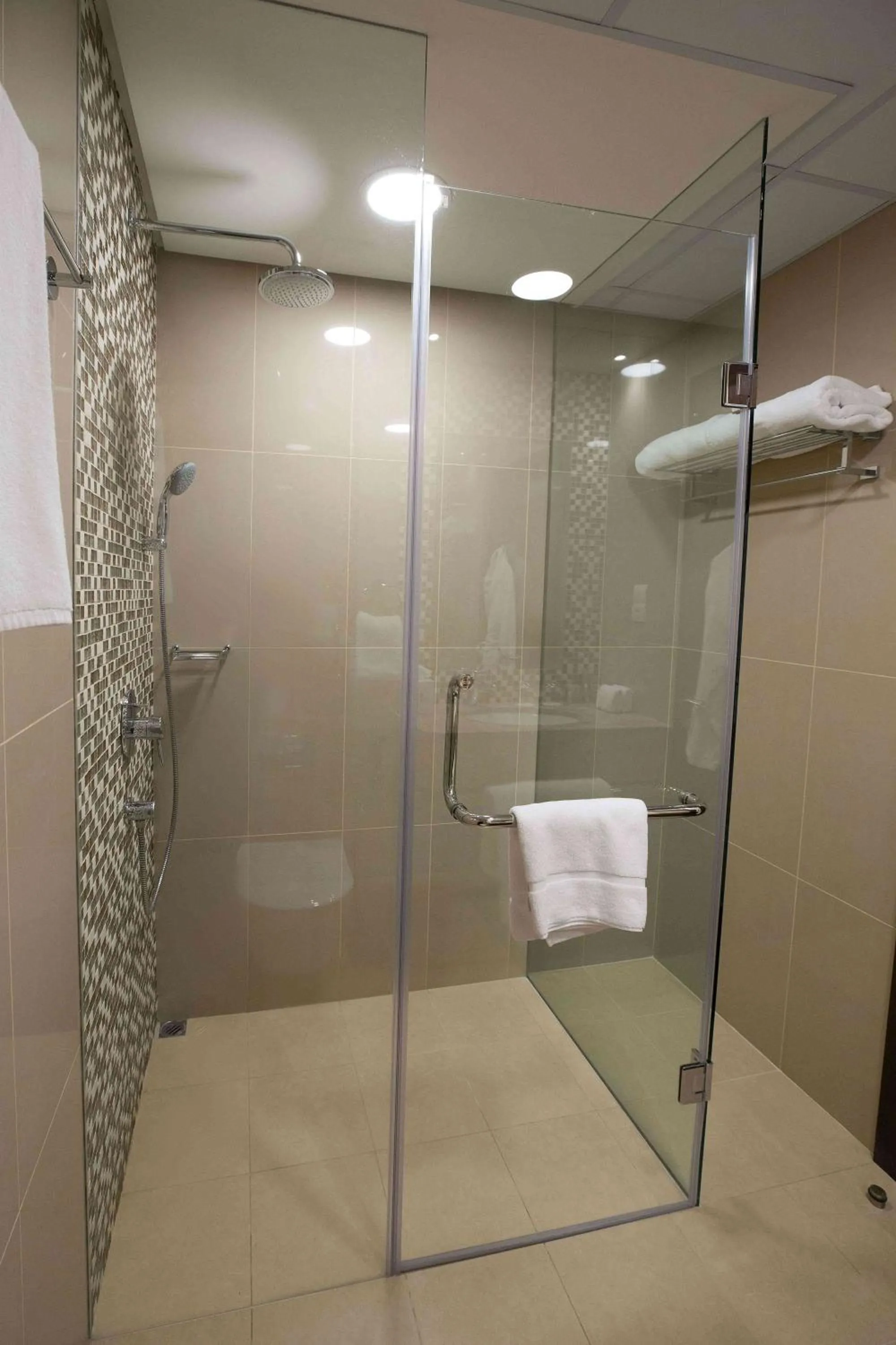 Bathroom in Gulf Executive Hotel & Residence Juffair