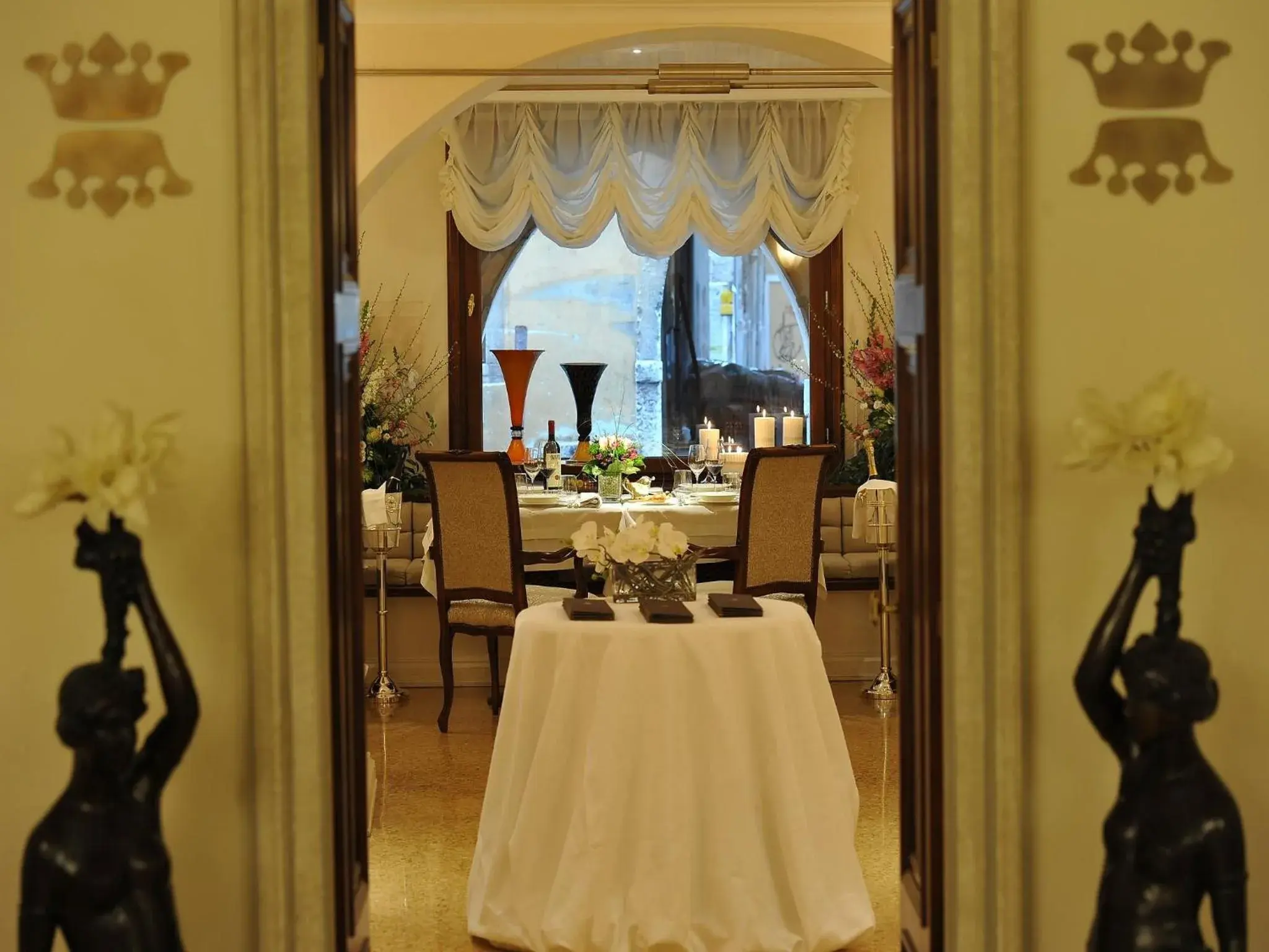 Restaurant/places to eat in Hotel Ai Reali - Small Luxury Hotels of the World Restaurant/places to eat in Hotel Ai Reali - Small Luxury Hotels of the World