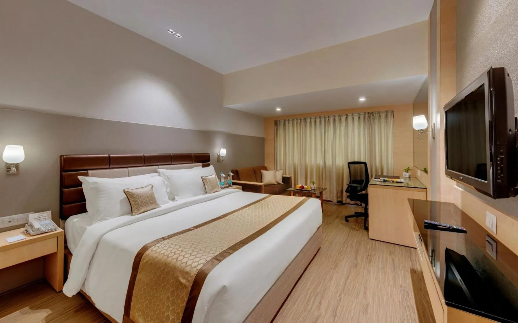 Bed in The Fern Residency Aurangabad - Chhatrapati Sambhaji Nagar