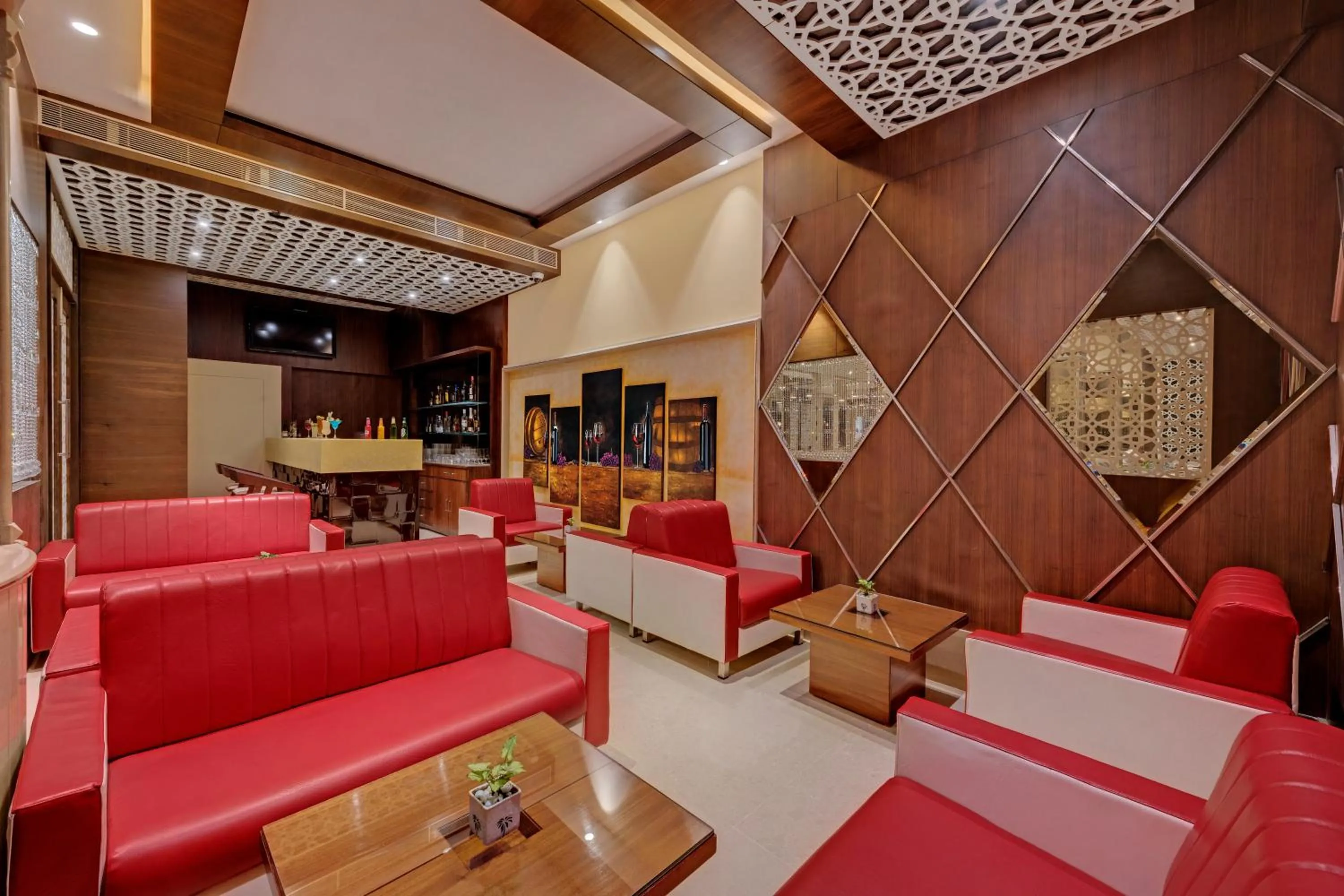Lounge or bar in The Fern Residency Aurangabad - Chhatrapati Sambhaji Nagar