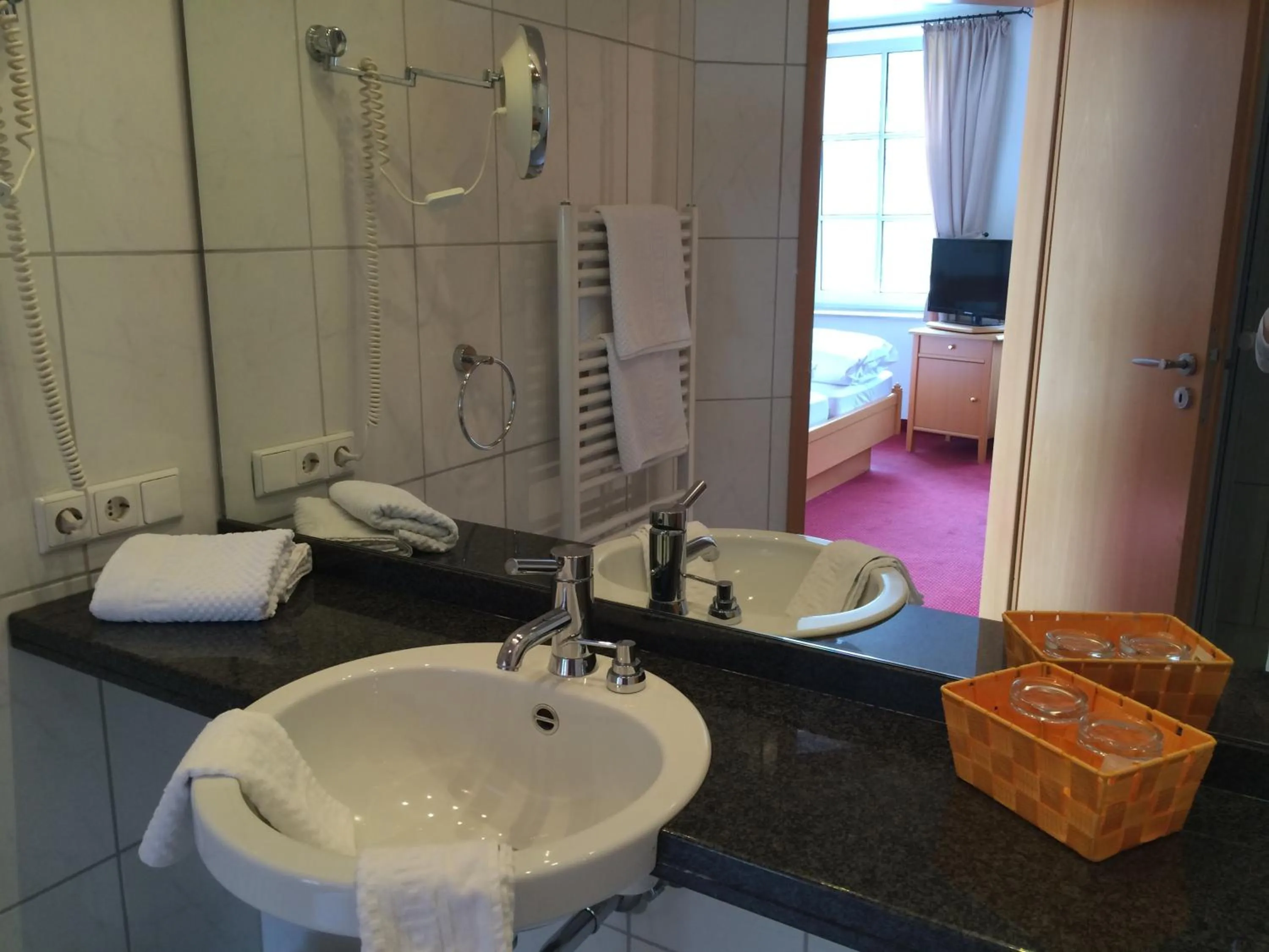 Bathroom in Landhotel Menke