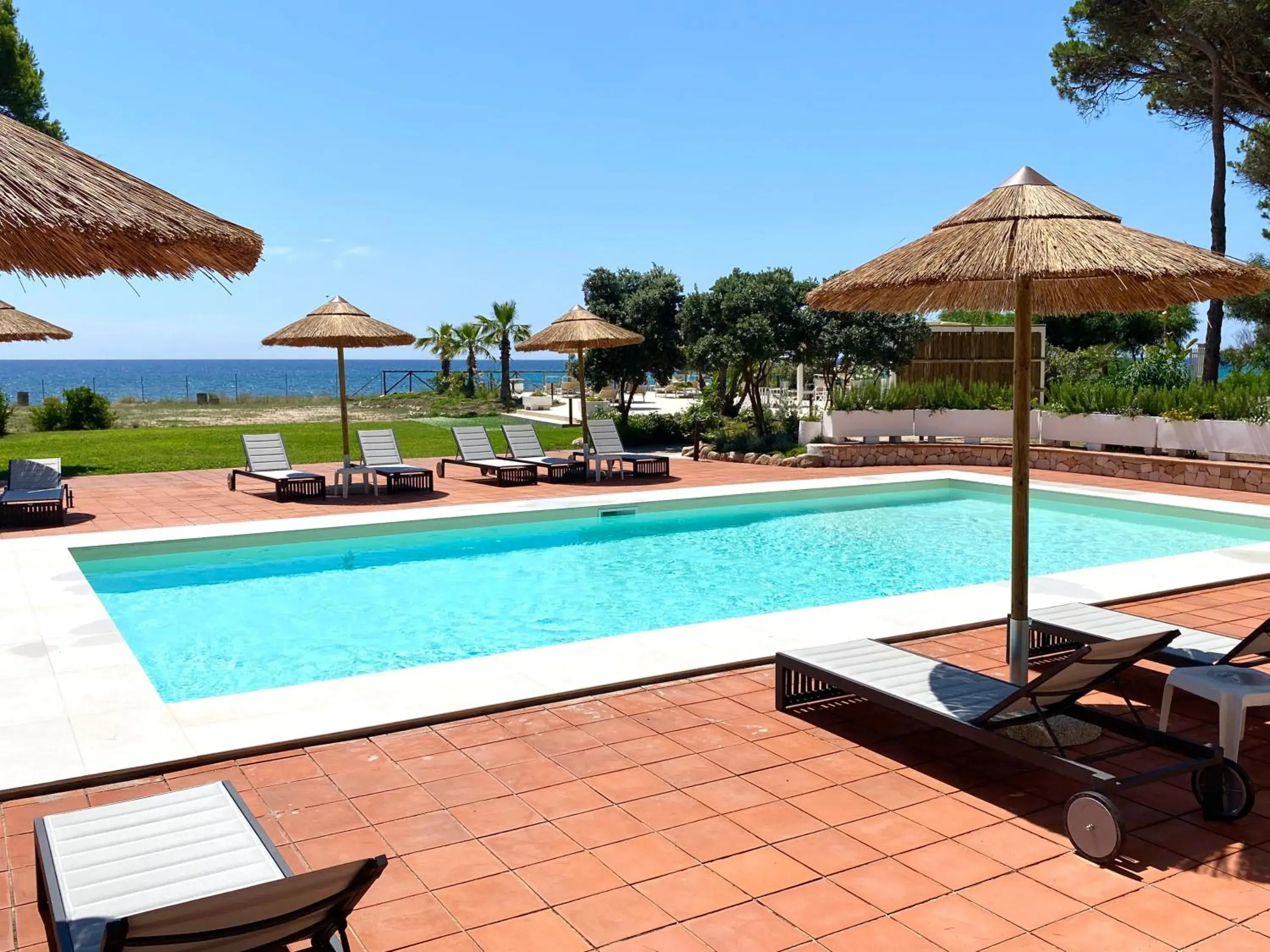 Pool view in Hotel Mare Pineta Pool view in Hotel Mare Pineta