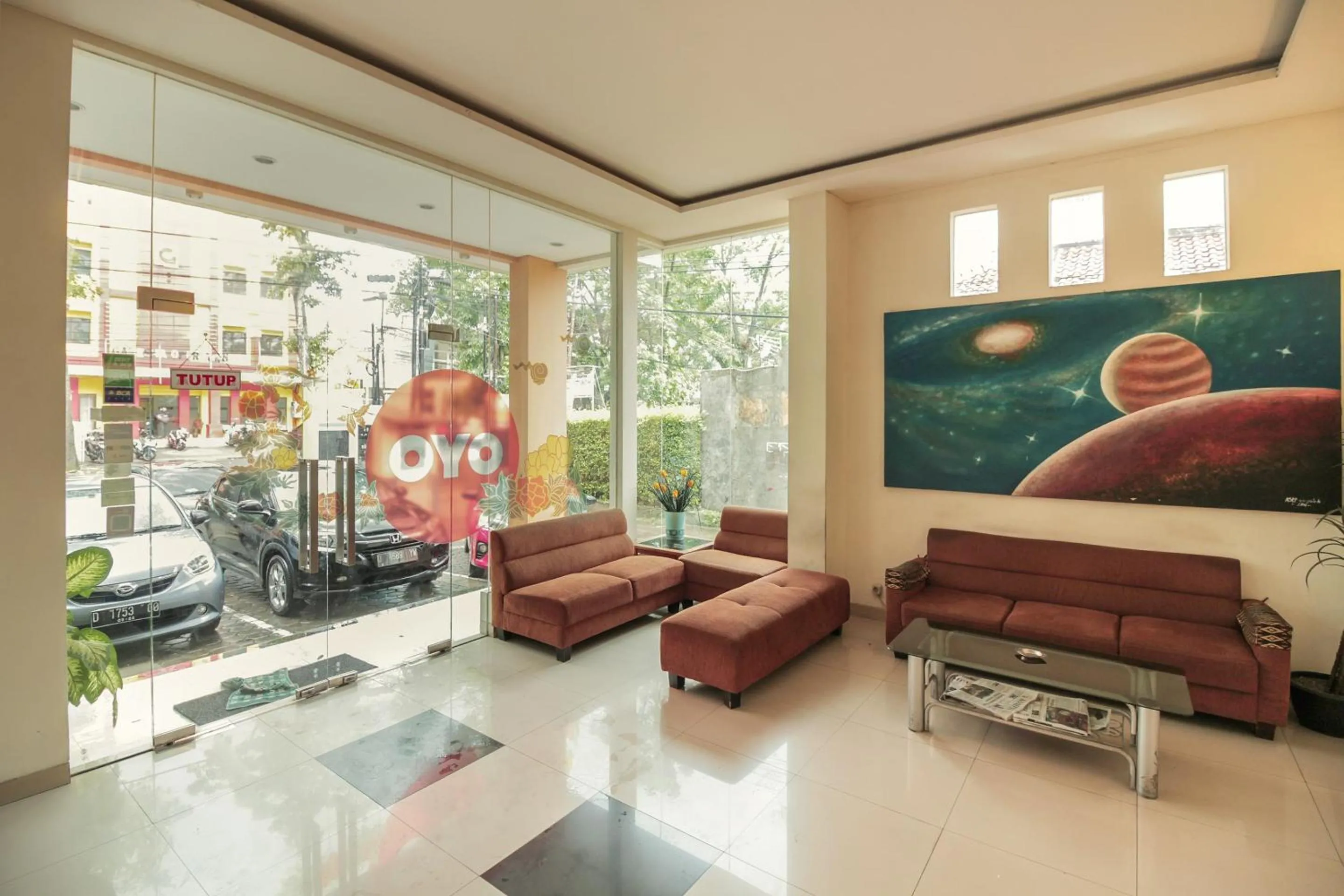 Lobby or reception in Capital O Galaxy Inn