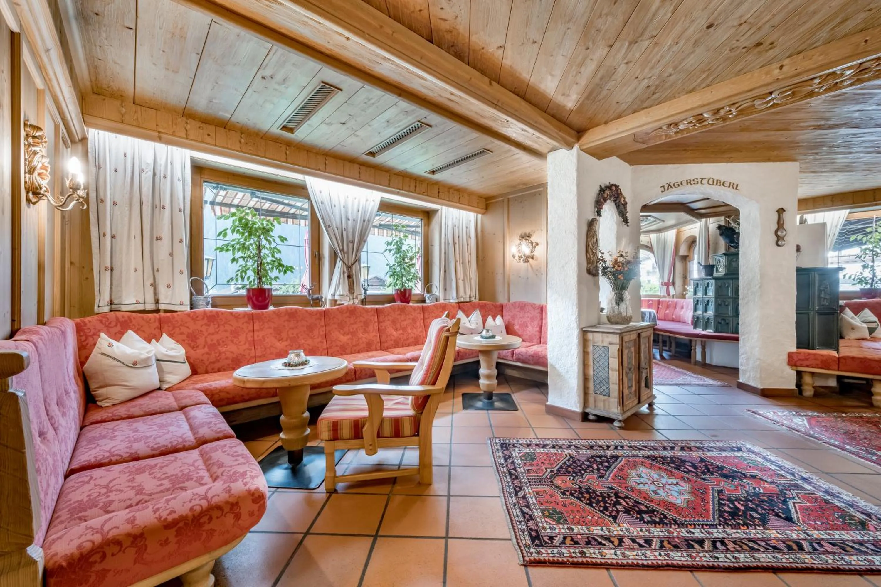 Lounge or bar in Hotel Almhof