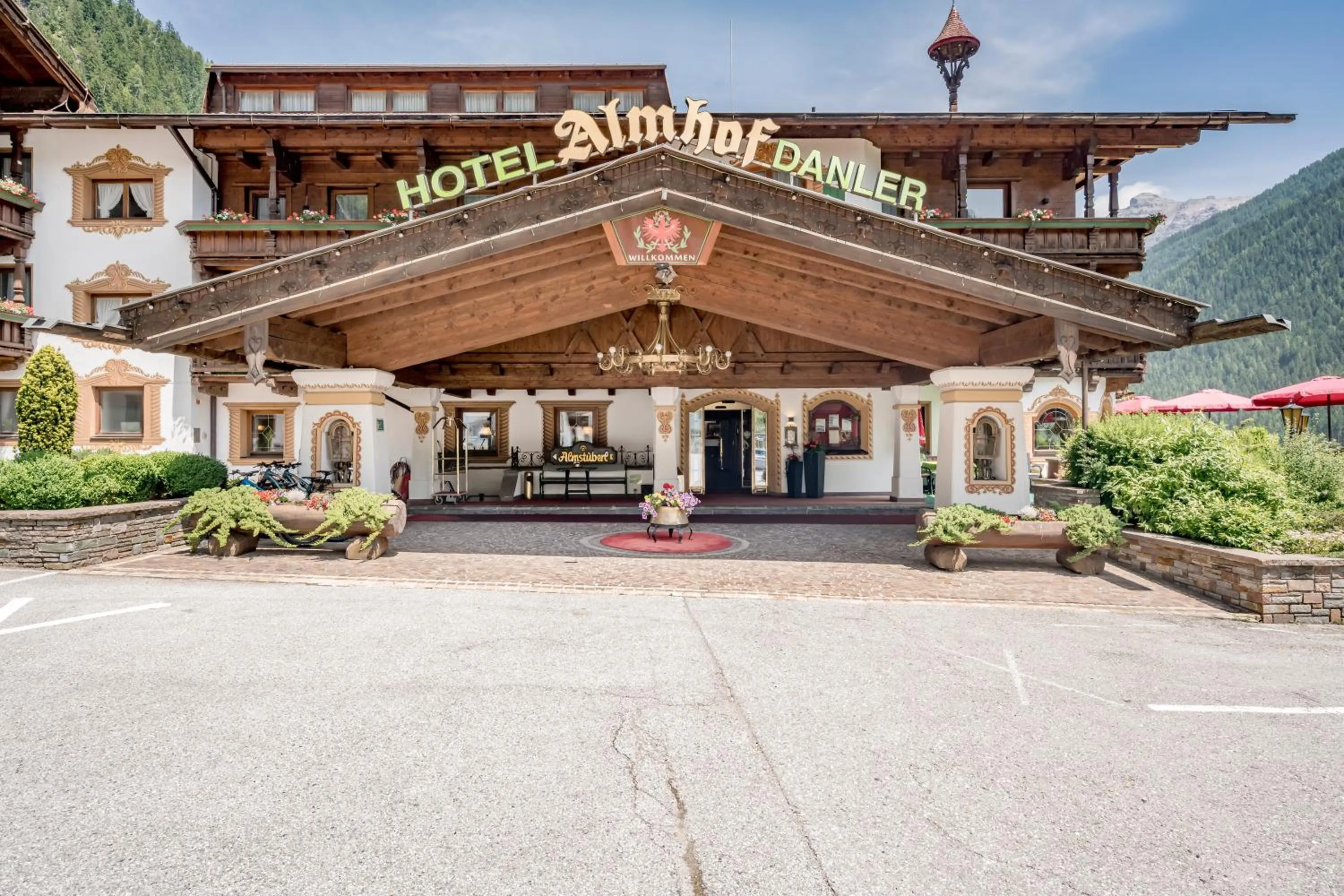 Property building in Hotel Almhof