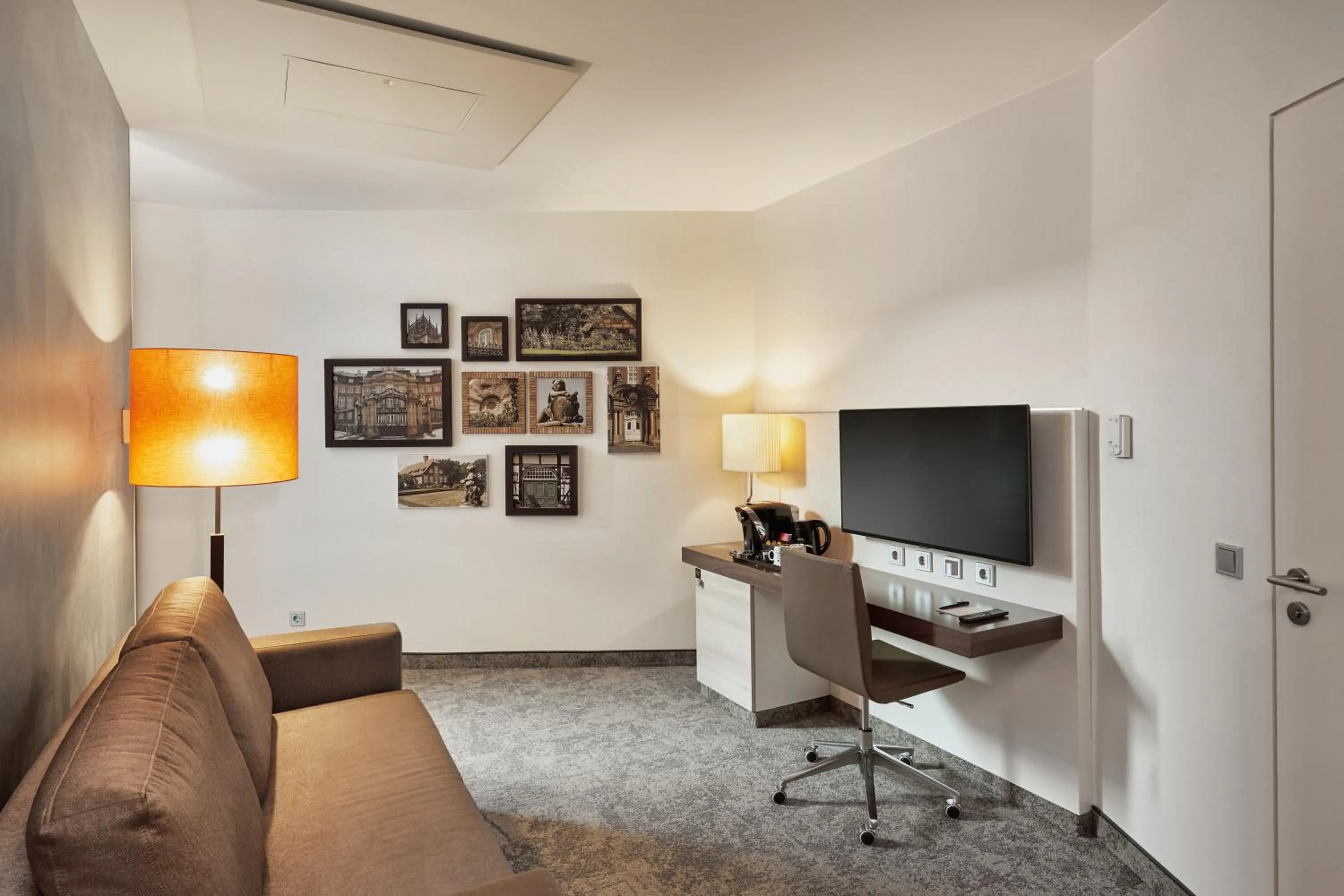 TV and multimedia in H4 Hotel Münster