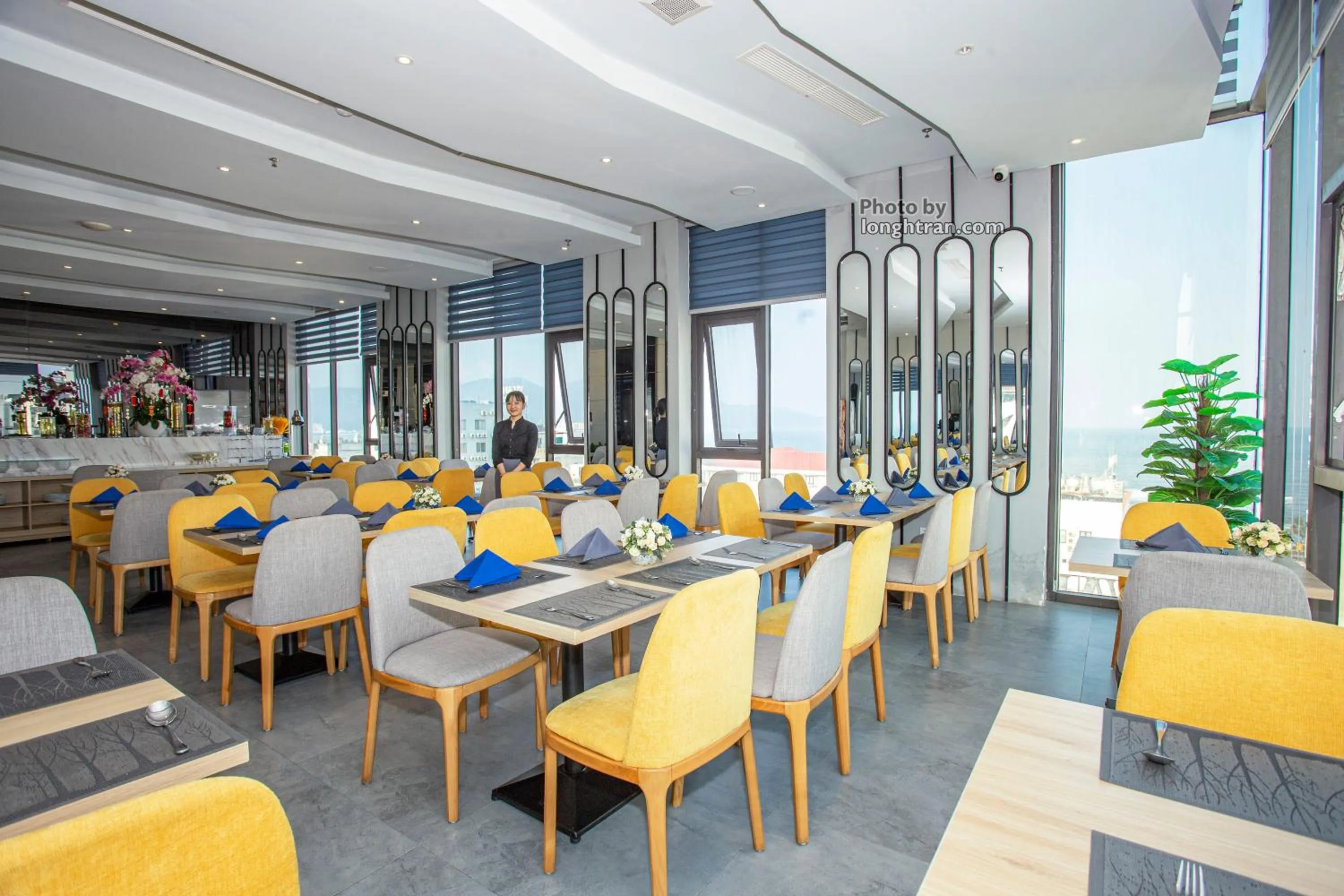 Restaurant/places to eat in Grand Ocean Luxury Boutique - Infinity Rooftop Pool