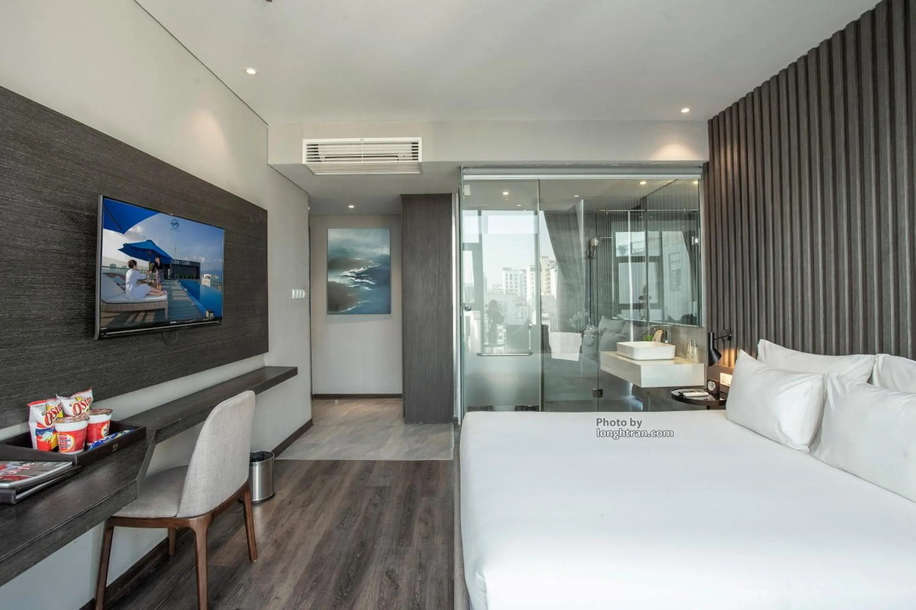 Property building, Bed in Grand Ocean Luxury Boutique - Infinity Rooftop Pool Property building, Bed in Grand Ocean Luxury Boutique - Infinity Rooftop Pool