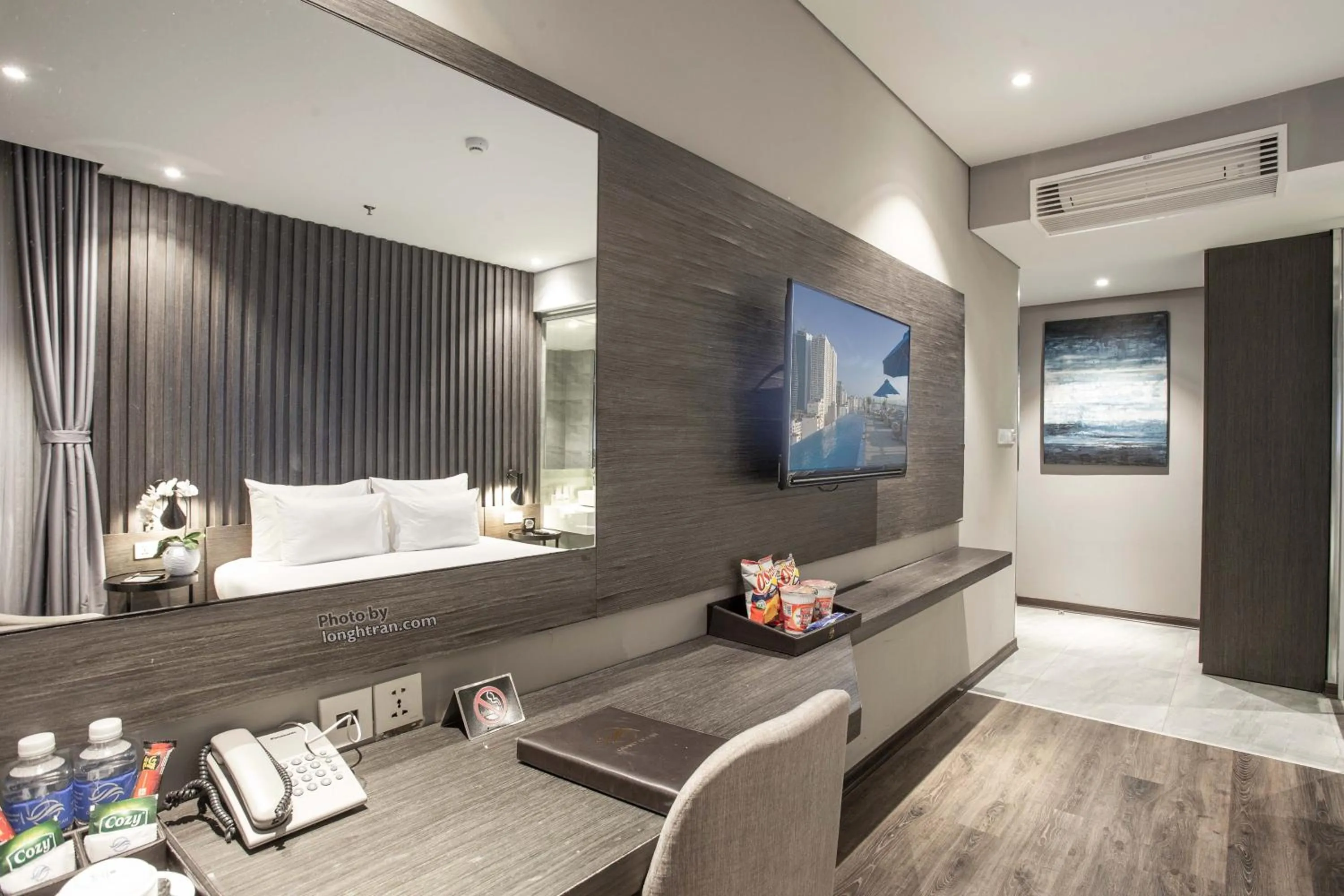 Property building in Grand Ocean Luxury Boutique - Infinity Rooftop Pool