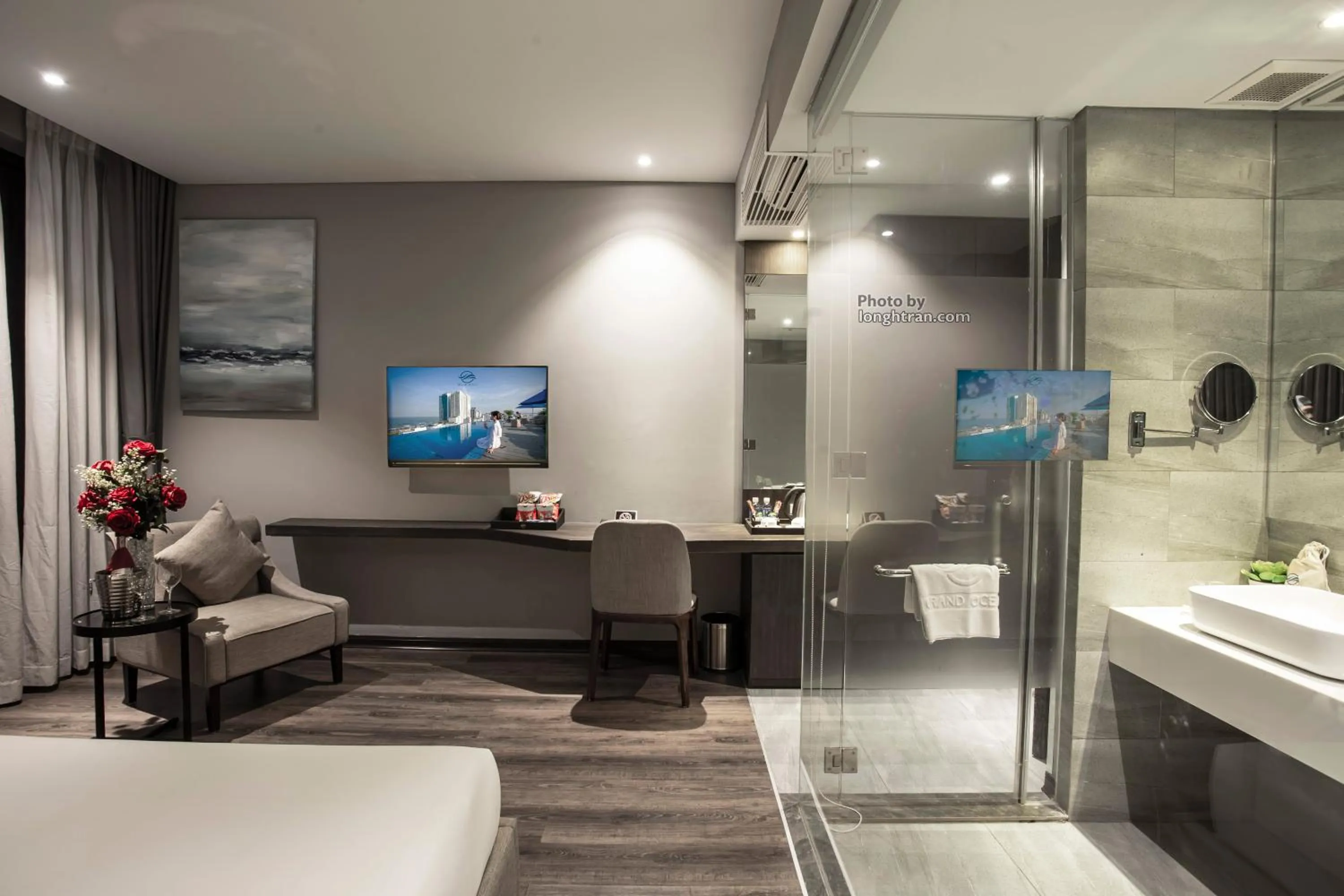 TV and multimedia in Grand Ocean Luxury Boutique - Infinity Rooftop Pool