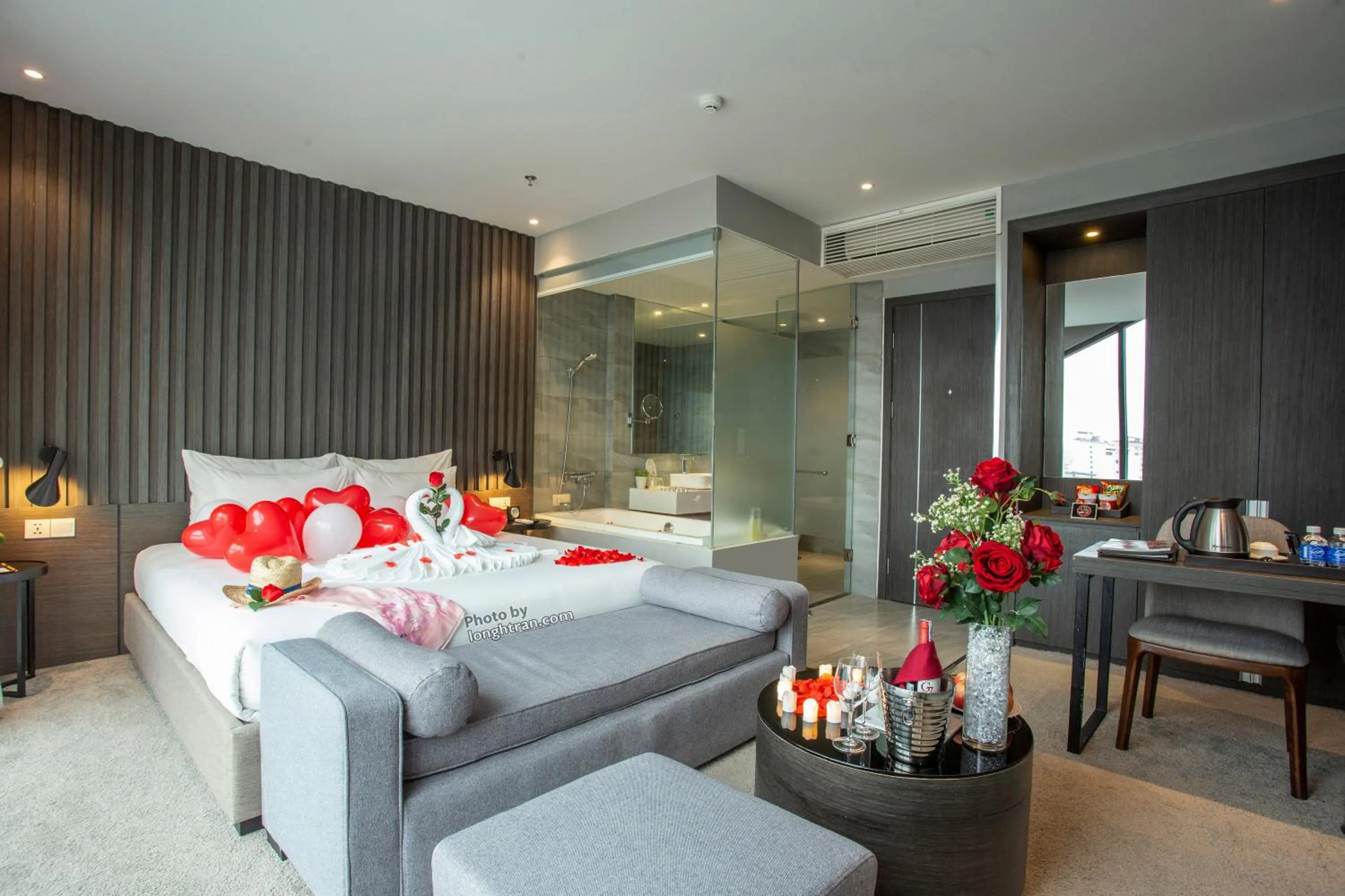 Property building, Bed in Grand Ocean Luxury Boutique - Infinity Rooftop Pool