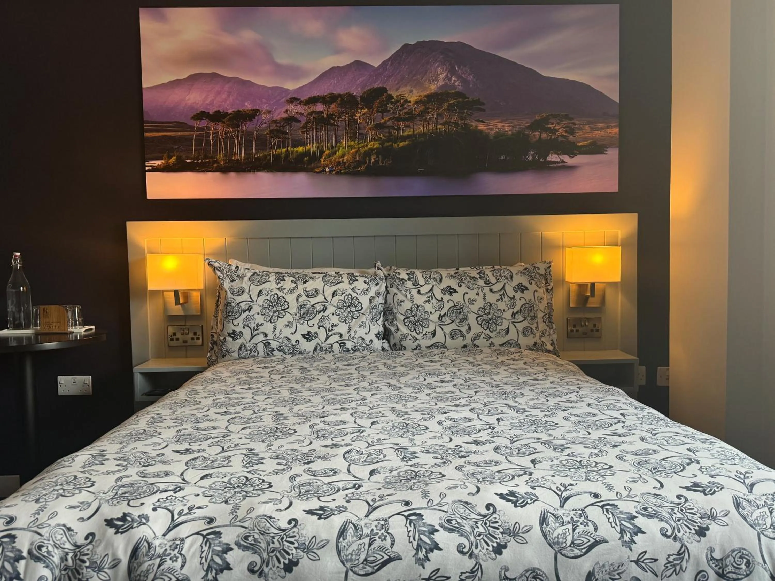 Bed in Kinlay Hostel Eyre Square