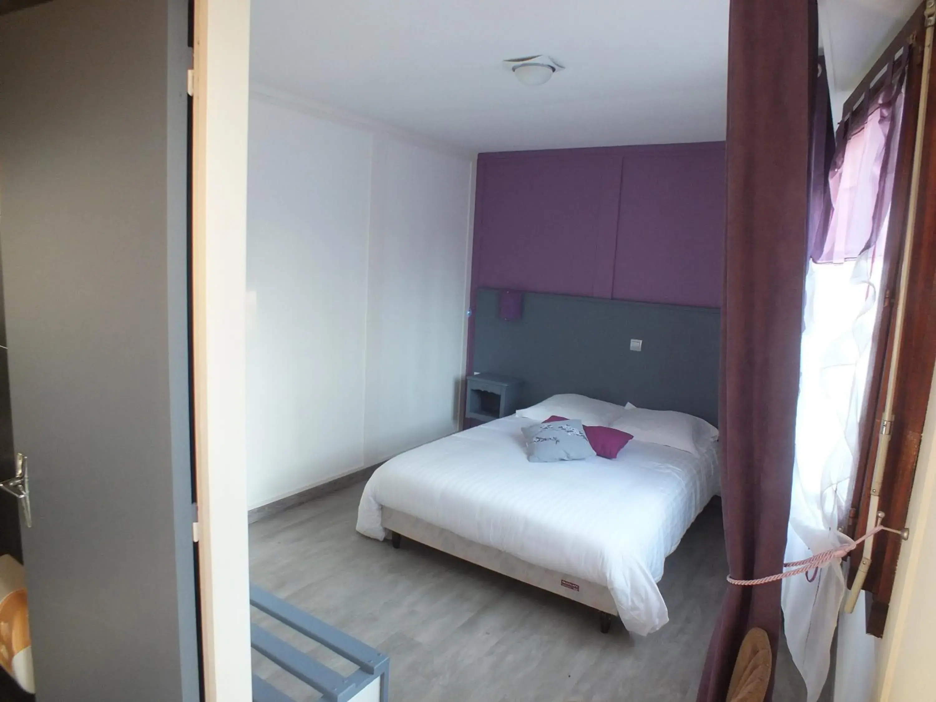 Bedroom, Bed in Hotel Restaurant Le Manguier Bedroom, Bed in Hotel Restaurant Le Manguier