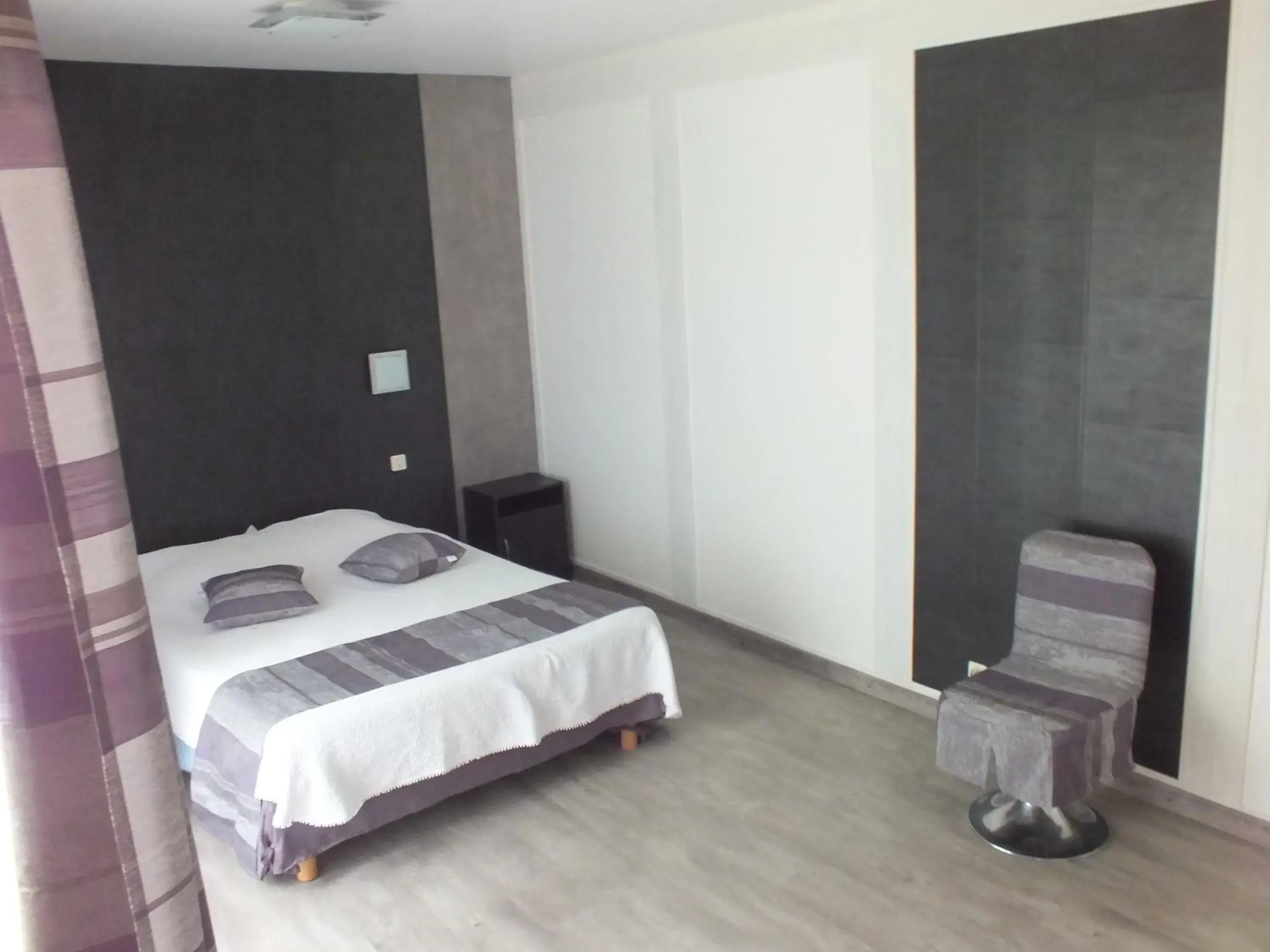 Bedroom, Bed in Hotel Restaurant Le Manguier Bedroom, Bed in Hotel Restaurant Le Manguier