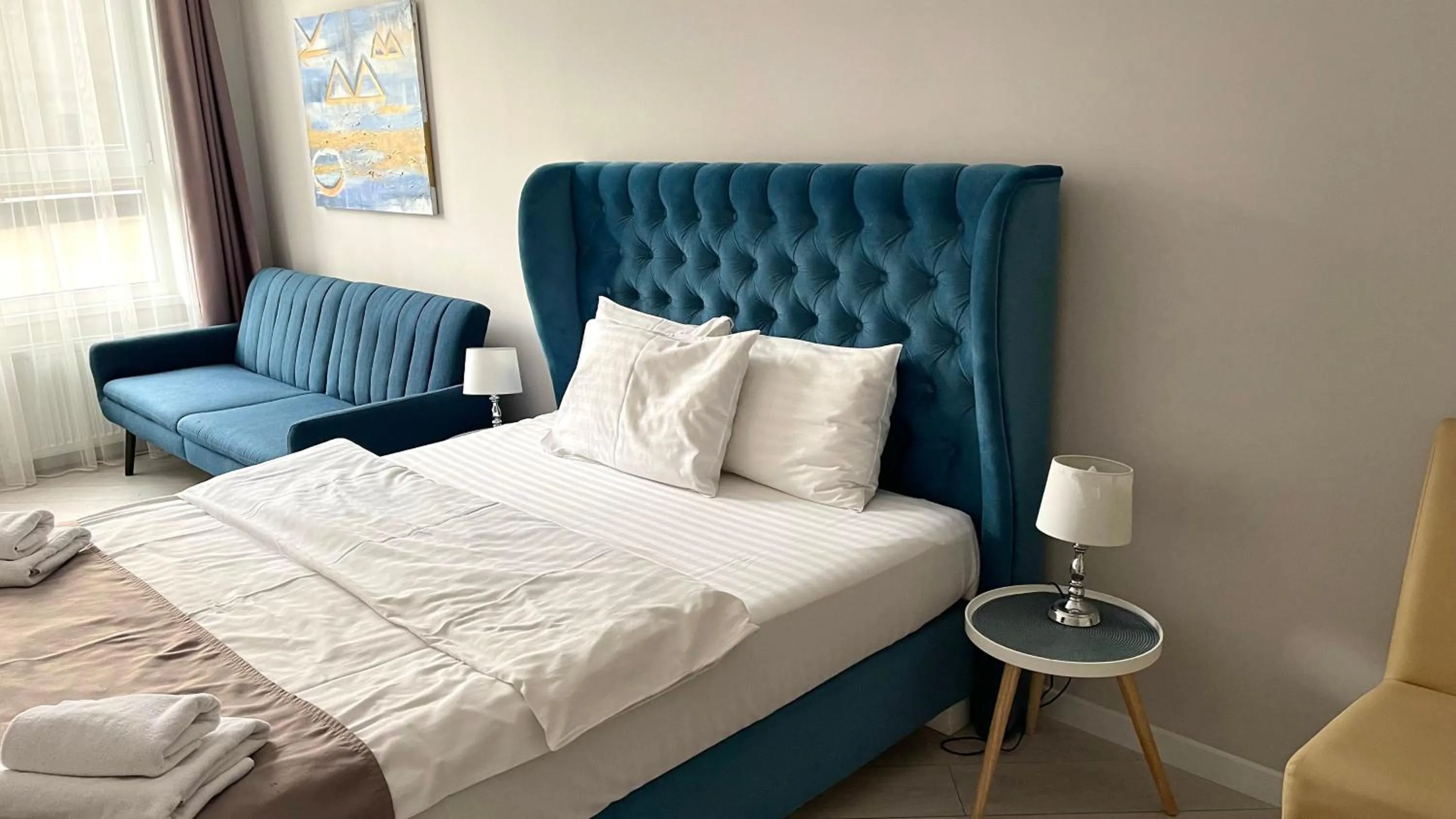 Opera Center Hotel & Apartments