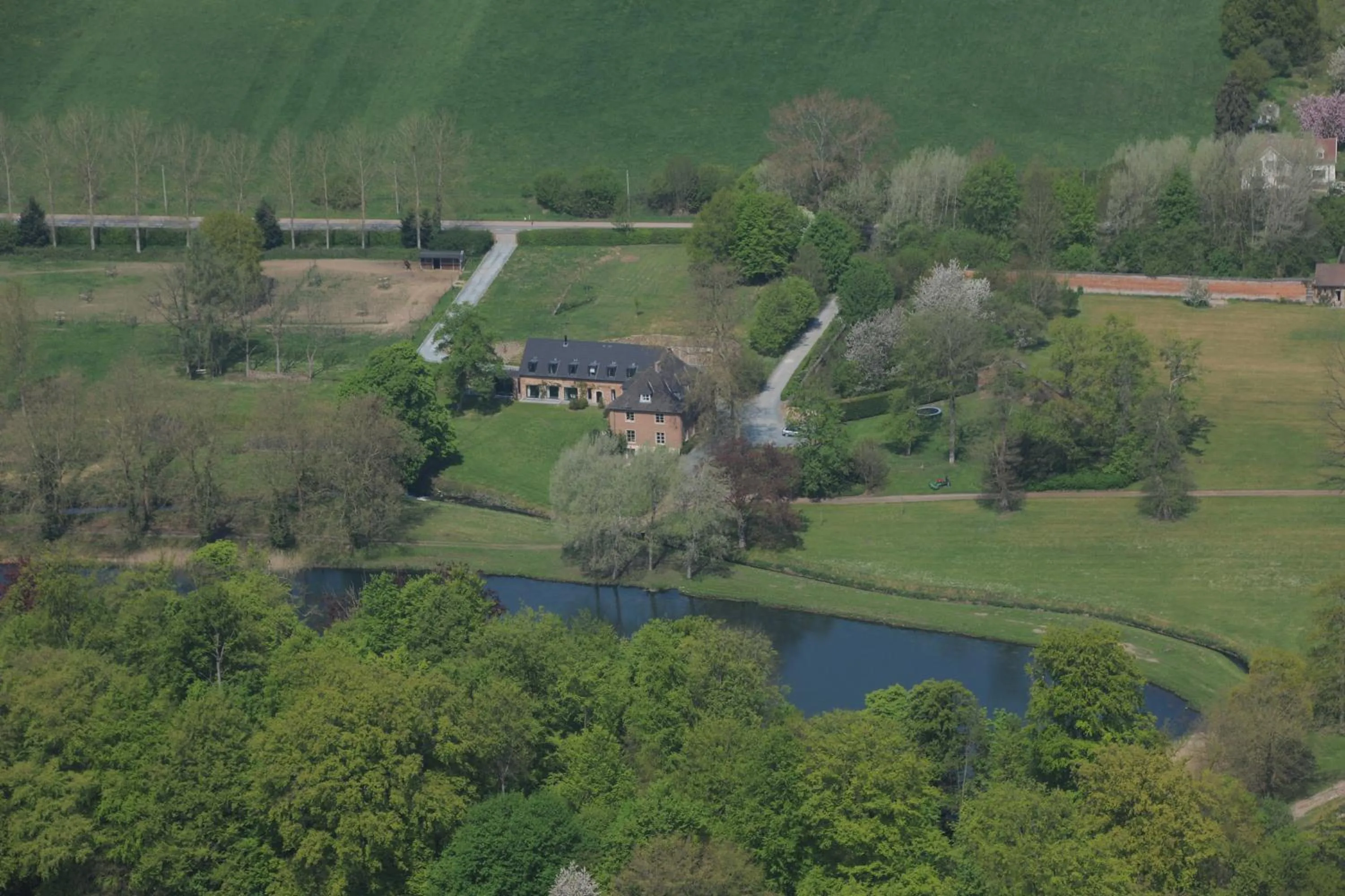 Garden in B&B Park7 Wavre - Leuven
