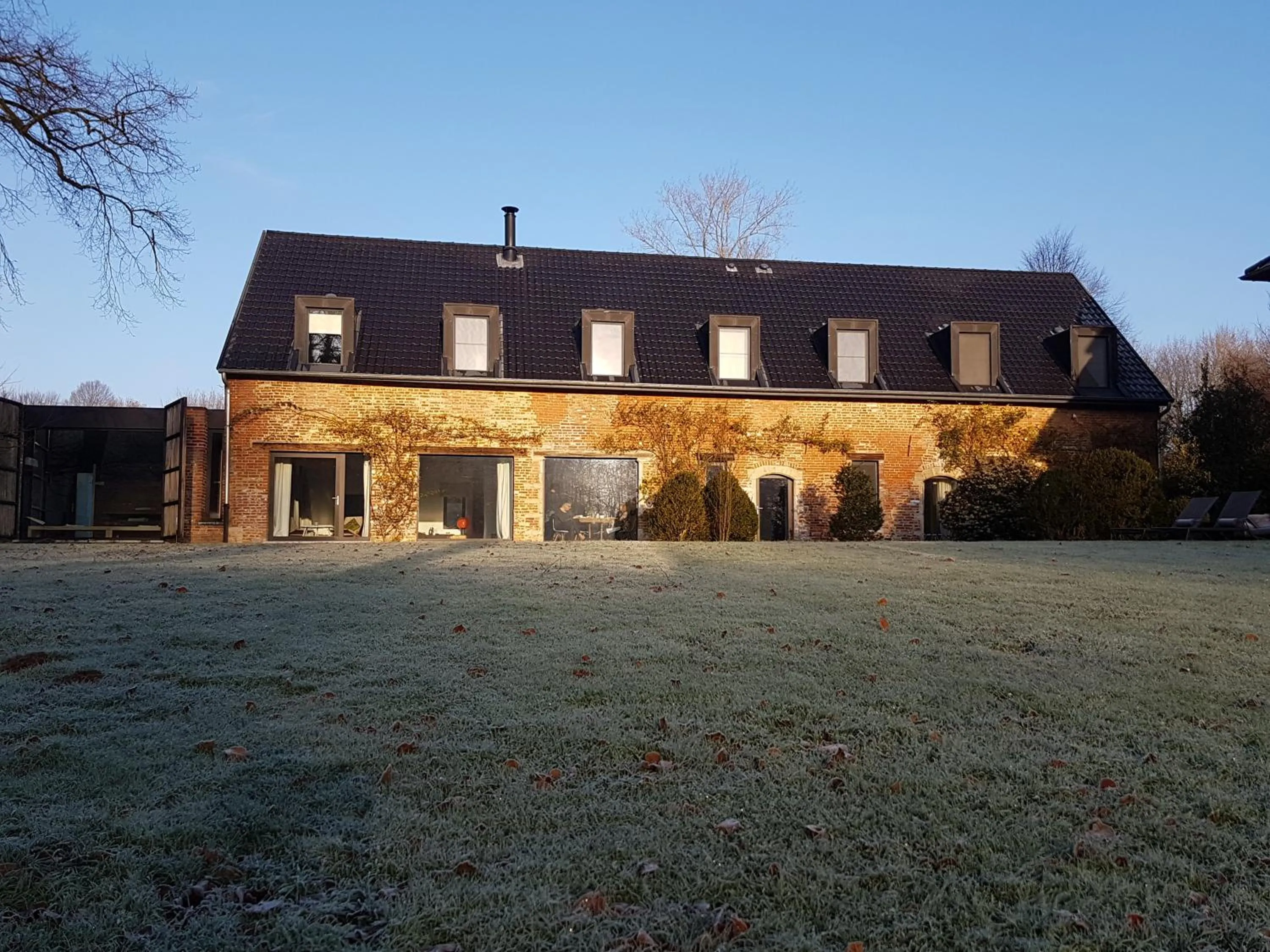 Facade/entrance in B&B Park7 Wavre - Leuven