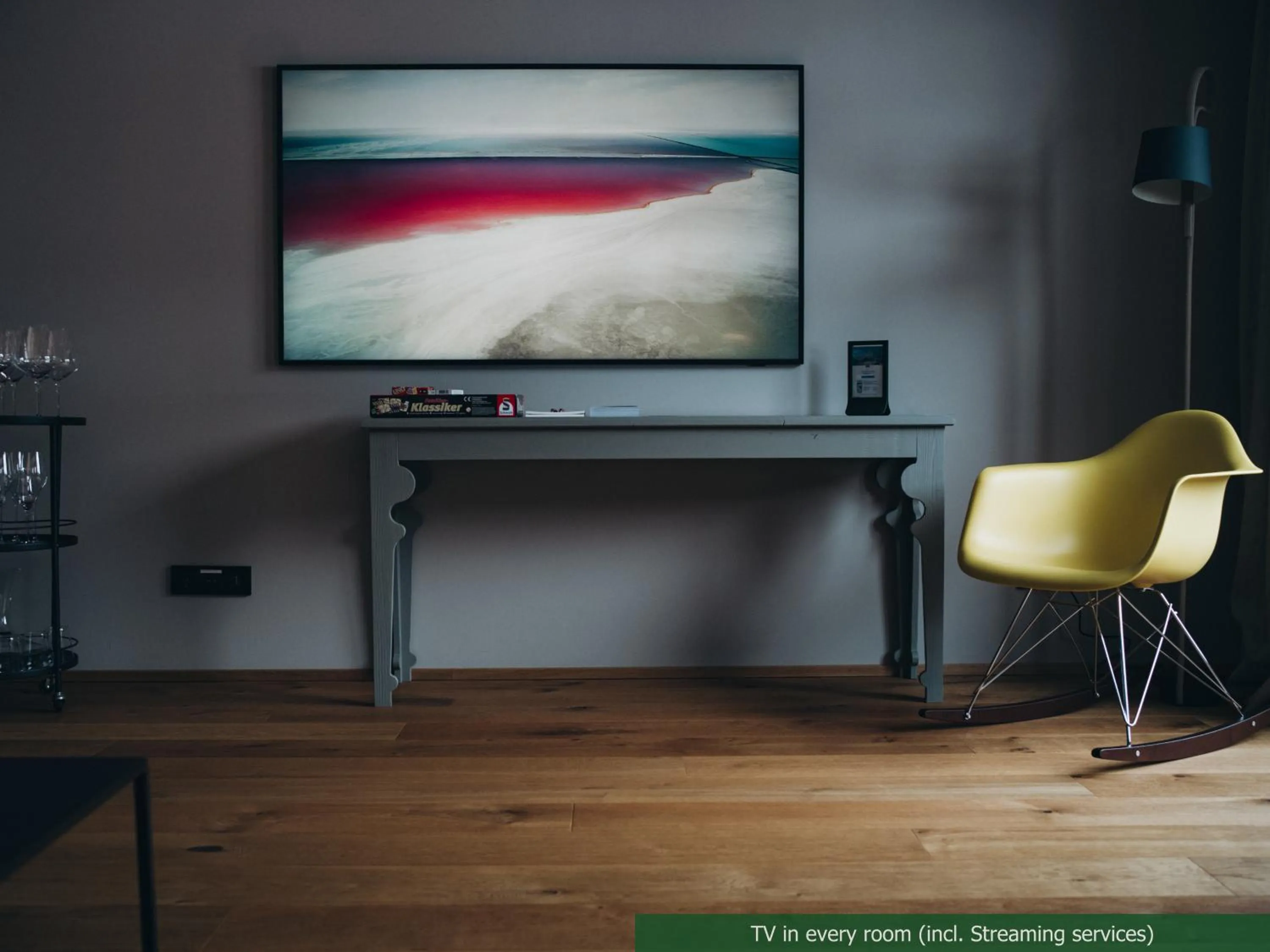 TV and multimedia in Appart Hotel Knappaboda