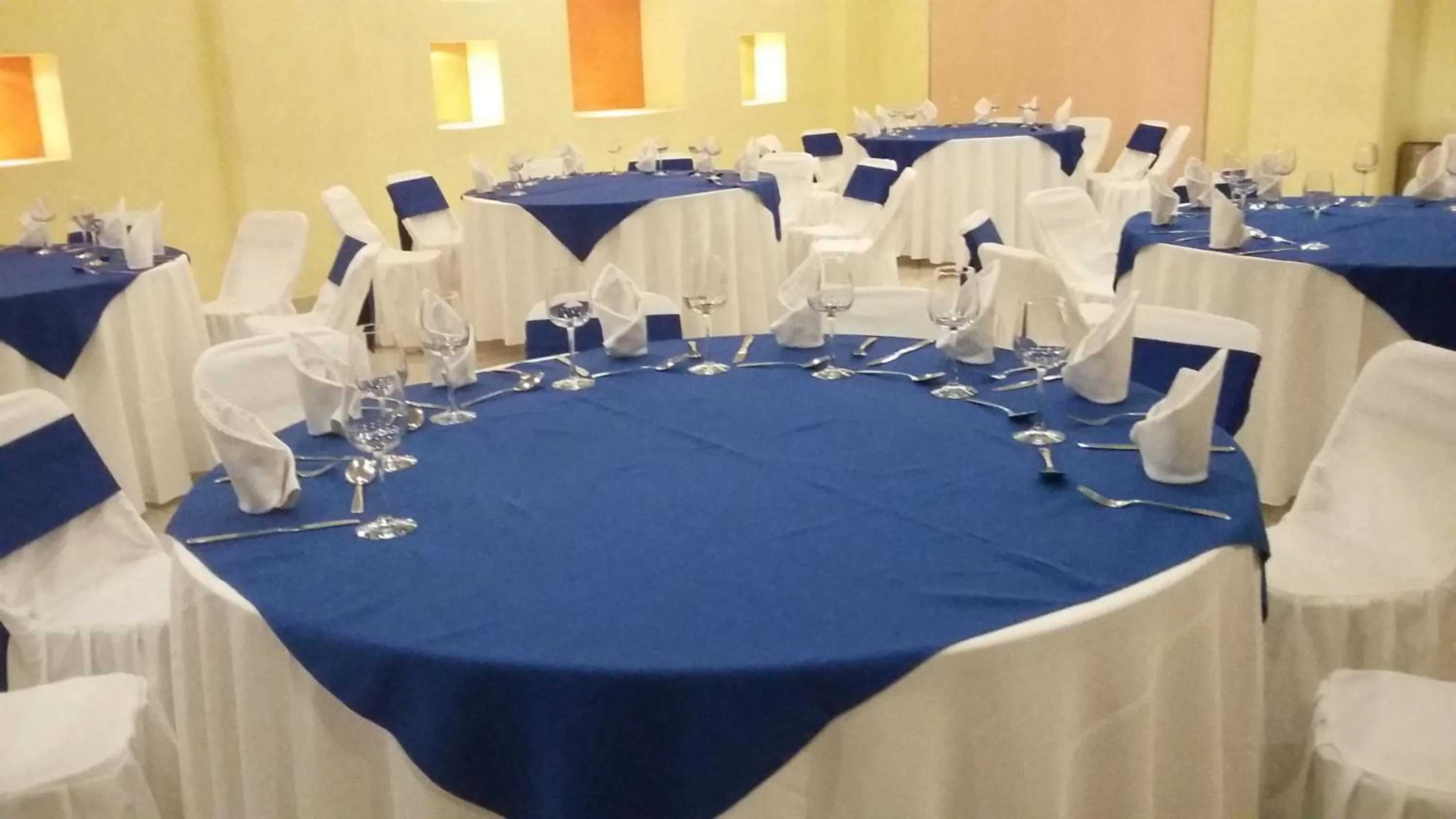 Banquet/Function facilities in Hostalia Hotel Expo & Business Class
