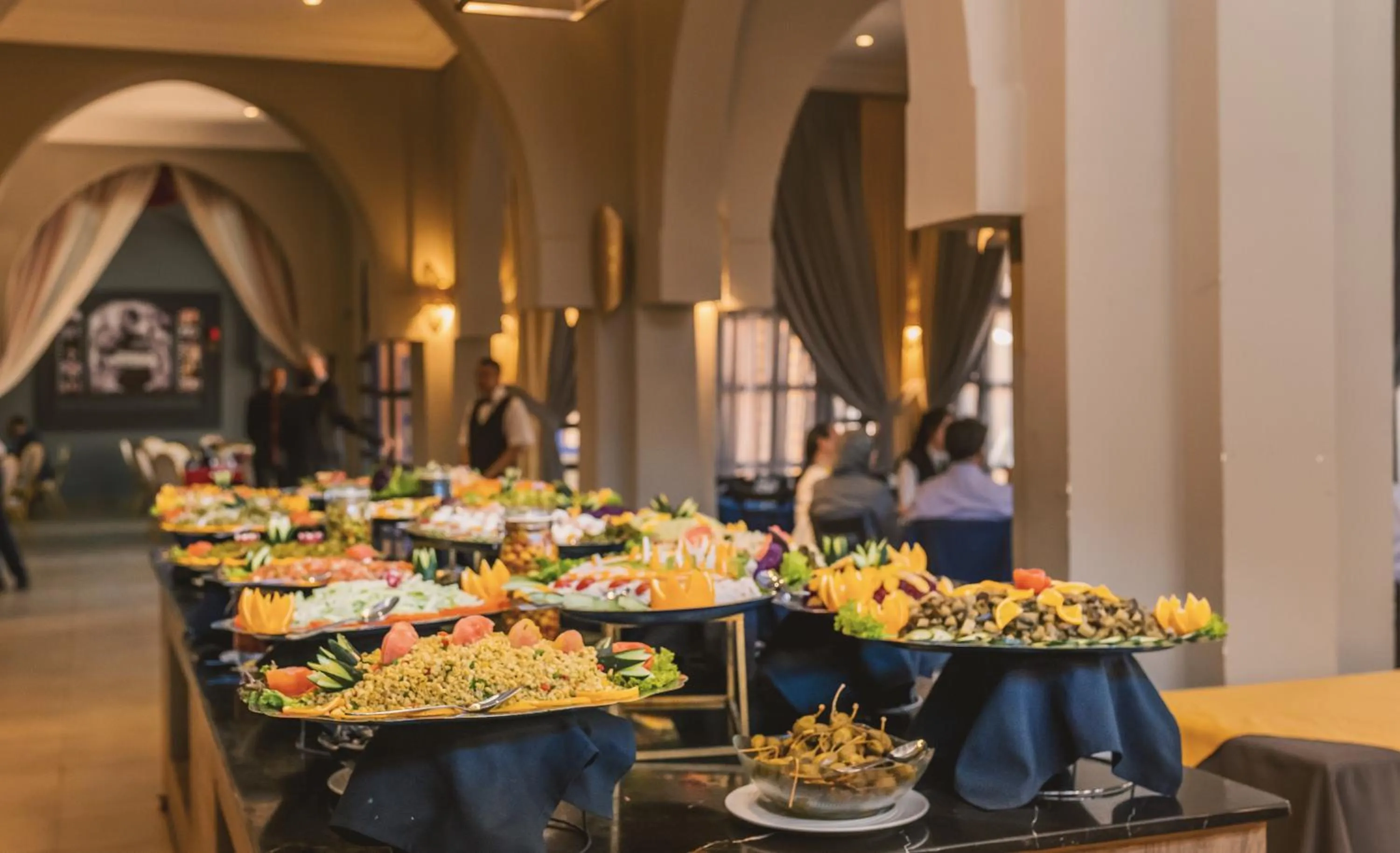 Restaurant/places to eat in RS Hotel Karam Palace