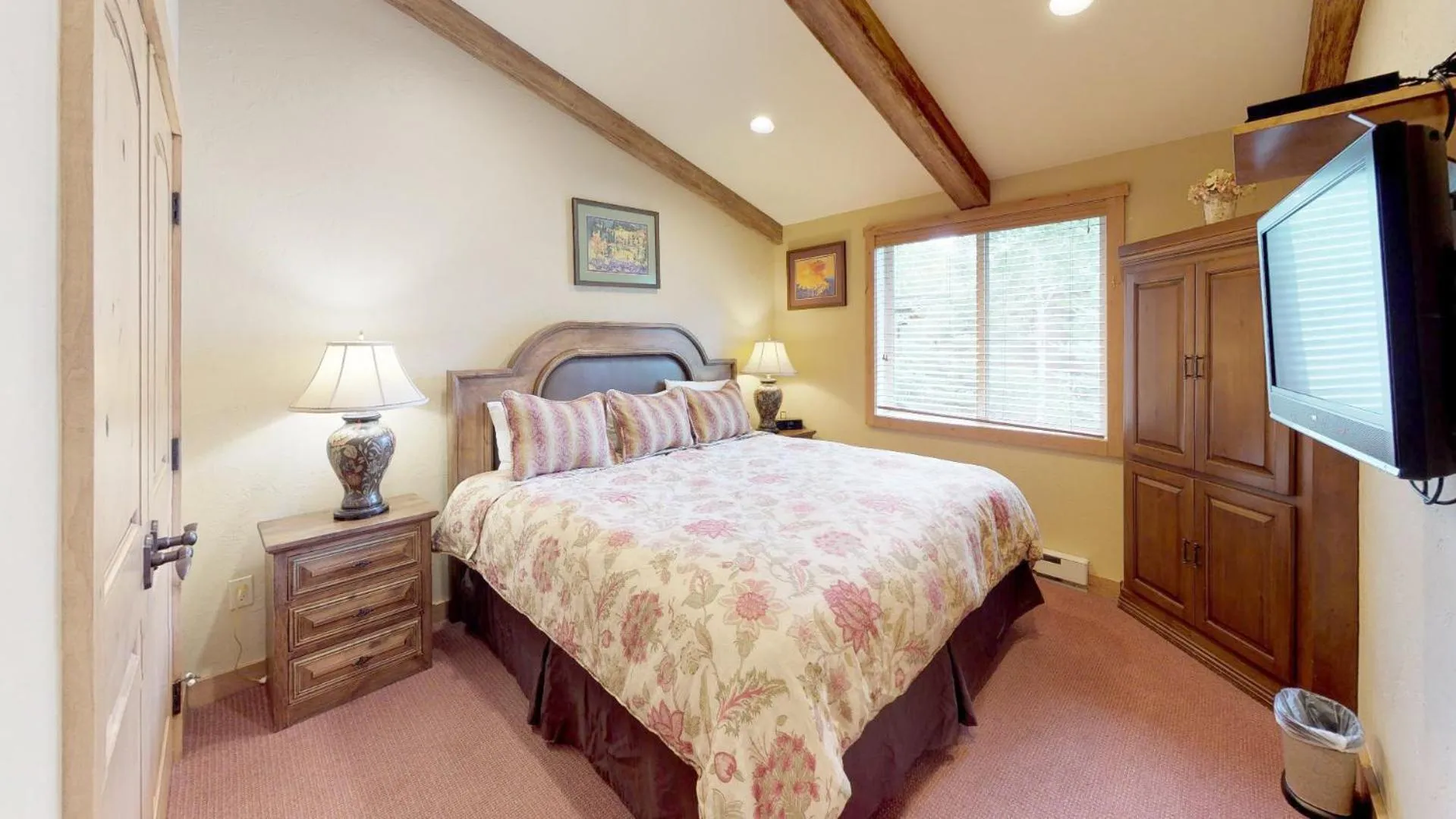 Bedroom, Bed in Terracehouse - CoralTree Residence Collection