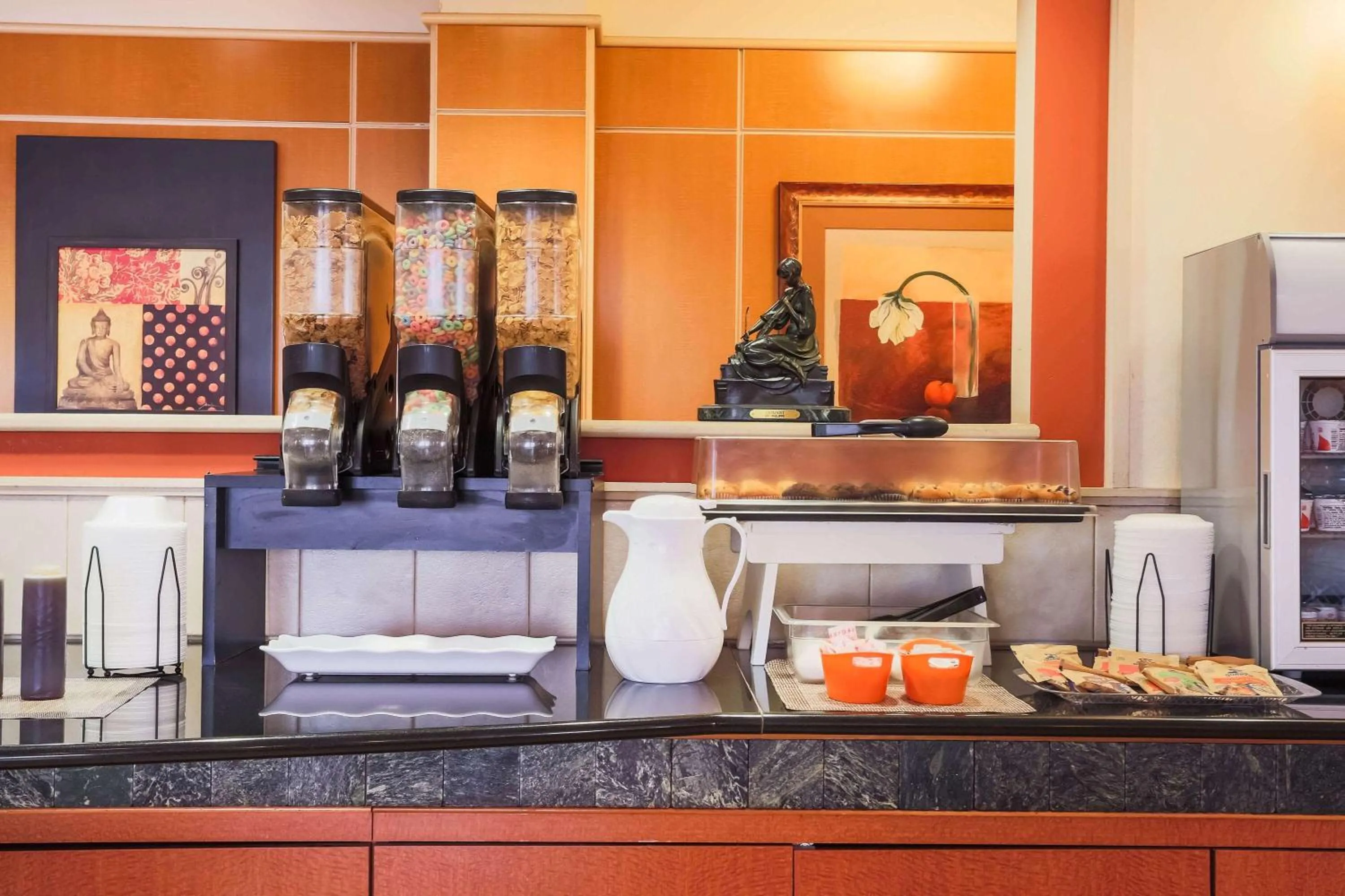 Restaurant/places to eat in La Quinta by Wyndham Islip - MacArthur Airport