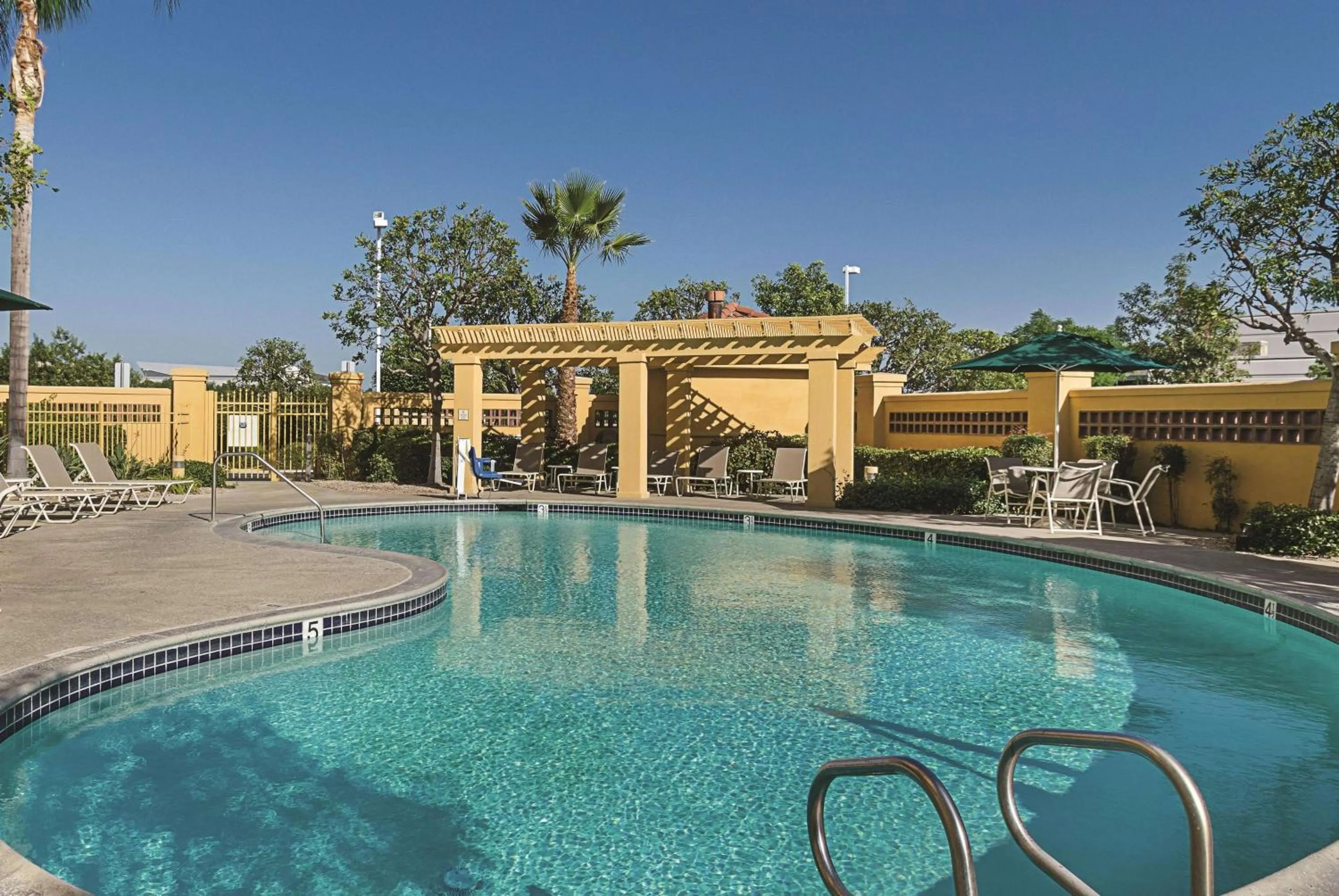 Pool view in La Quinta Inn & Suites by Wyndham Ontario Airport