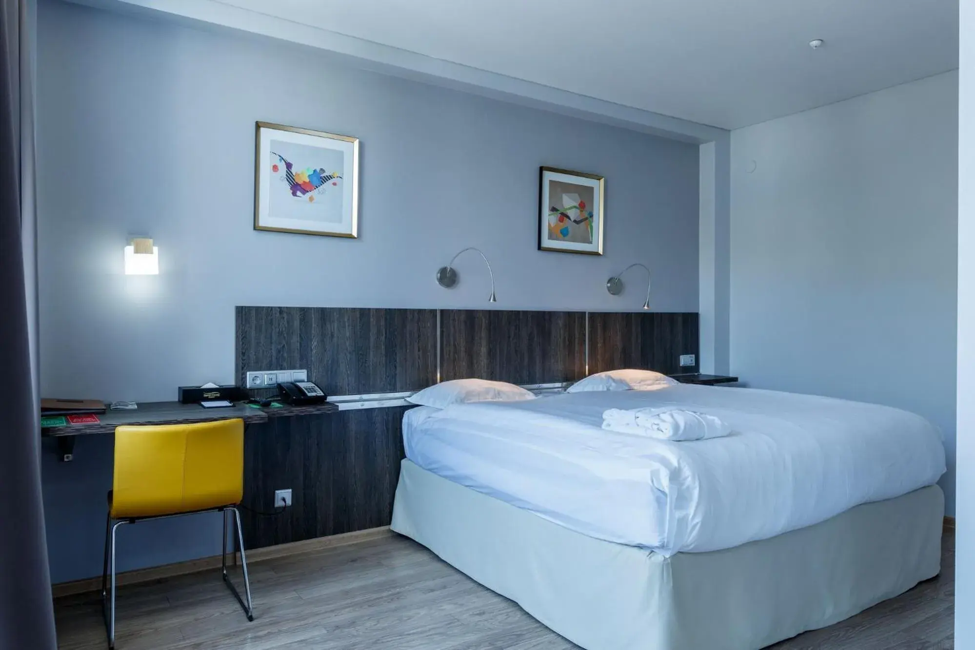 Superior Deluxe Double or Twin Room in Smart Hotel Bishkek Superior Deluxe Double or Twin Room in Smart Hotel Bishkek
