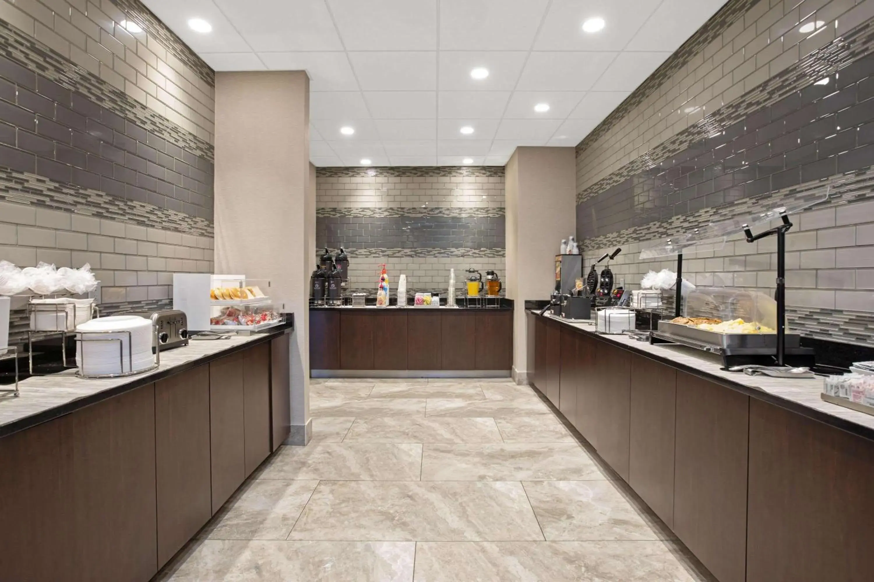 Restaurant/places to eat in La Quinta by Wyndham Rancho Cordova Sacramento Restaurant/places to eat in La Quinta by Wyndham Rancho Cordova Sacramento