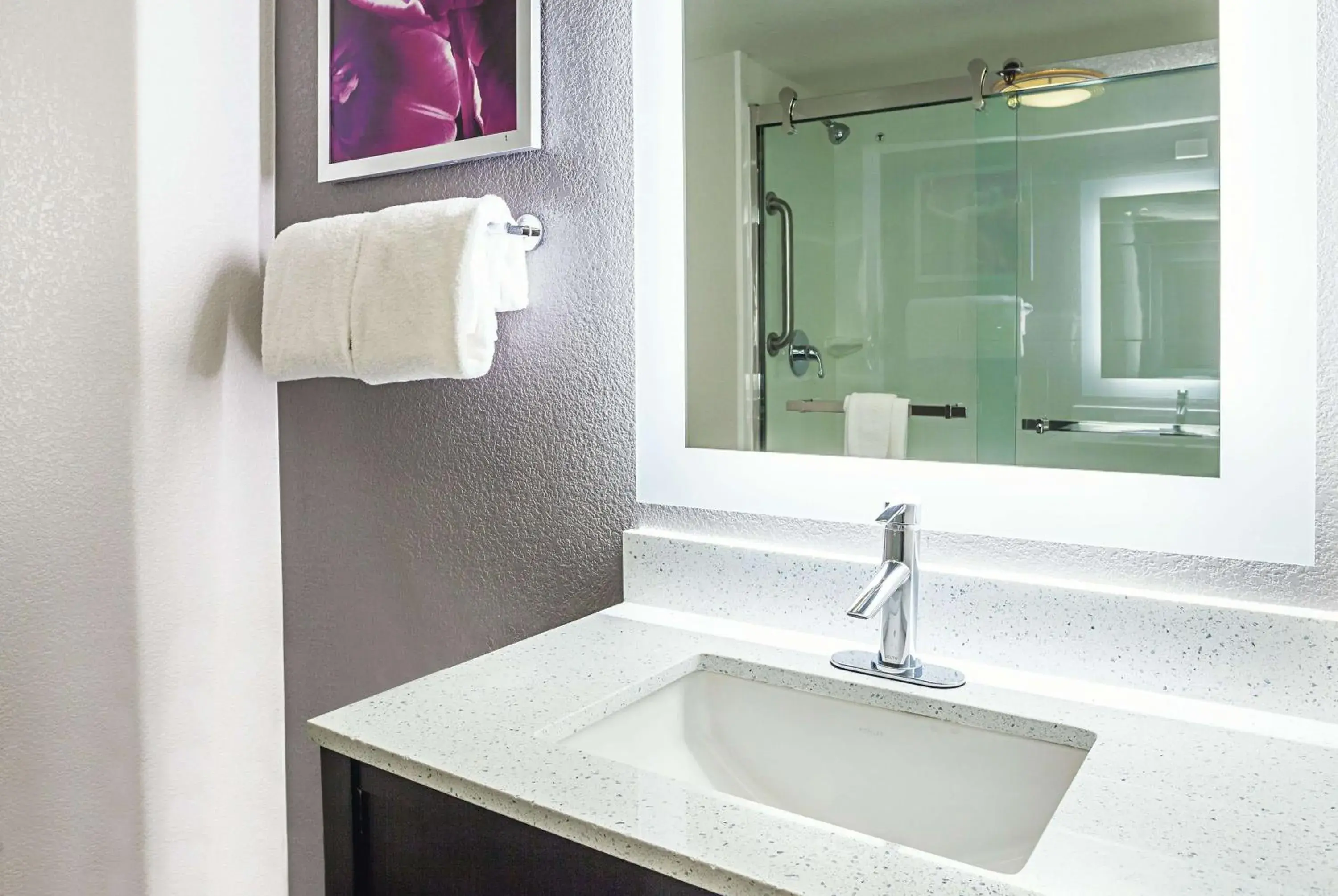 Bathroom in La Quinta by Wyndham Rancho Cordova Sacramento Bathroom in La Quinta by Wyndham Rancho Cordova Sacramento