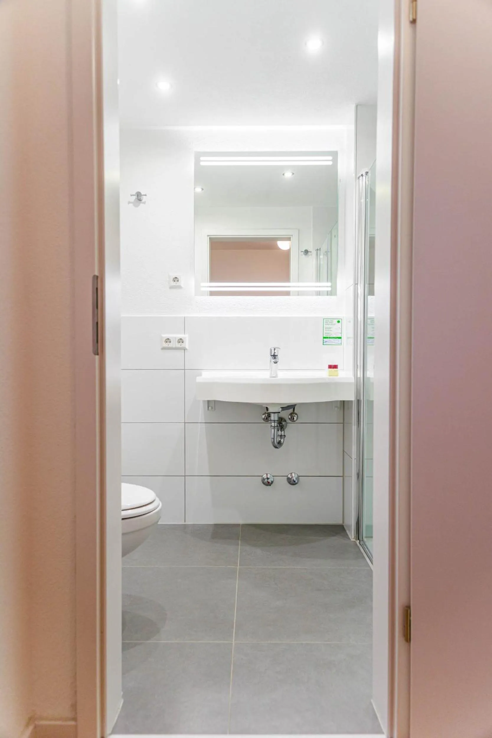 Bathroom in Bodensee-Hotel Kreuz