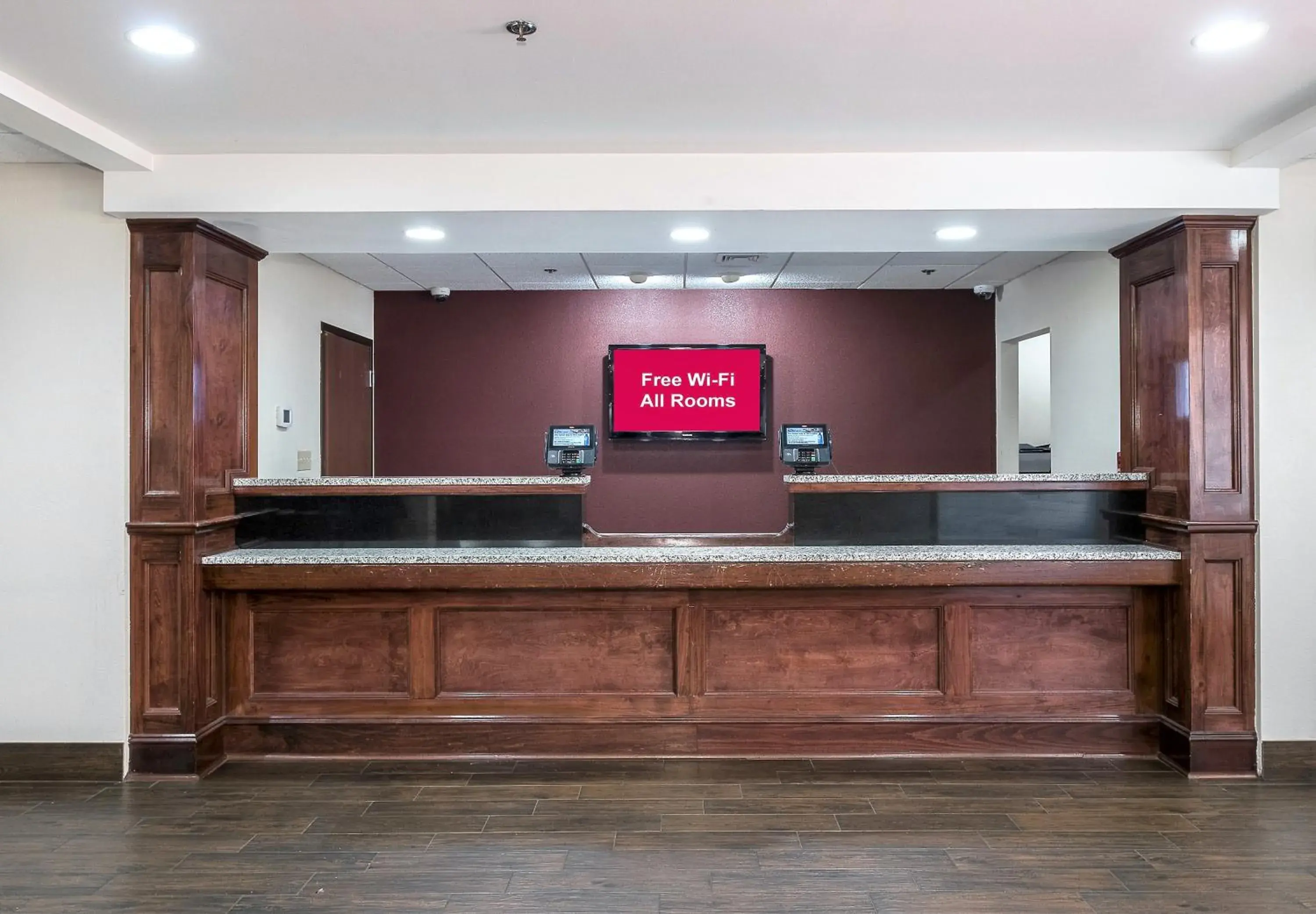 Lobby or reception in Red Roof Inn Hartford- New Britain Lobby or reception in Red Roof Inn Hartford- New Britain