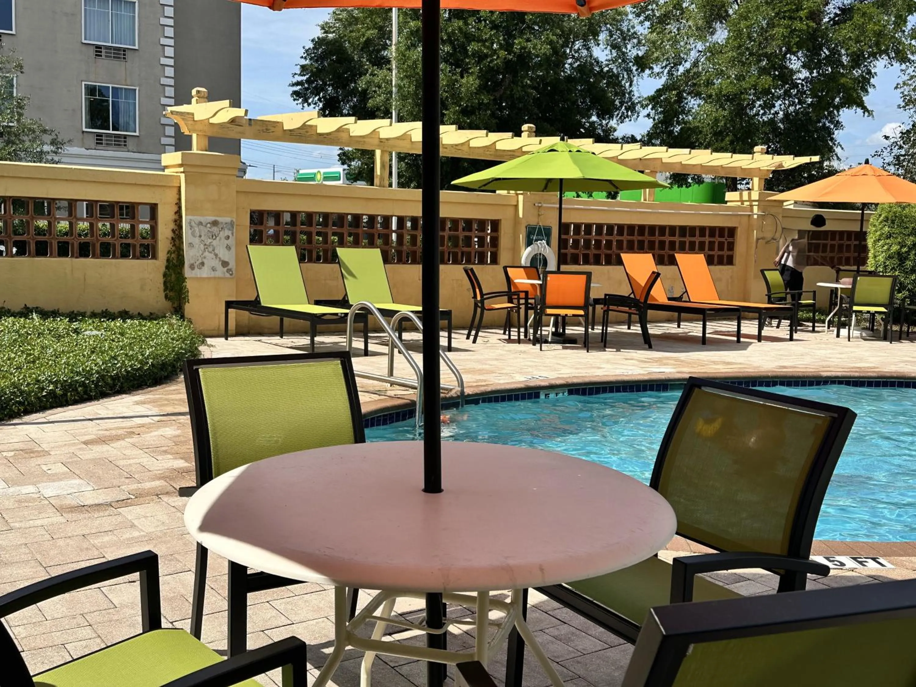 Swimming pool in La Quinta Inn and Suites by Wyndham, Ocala