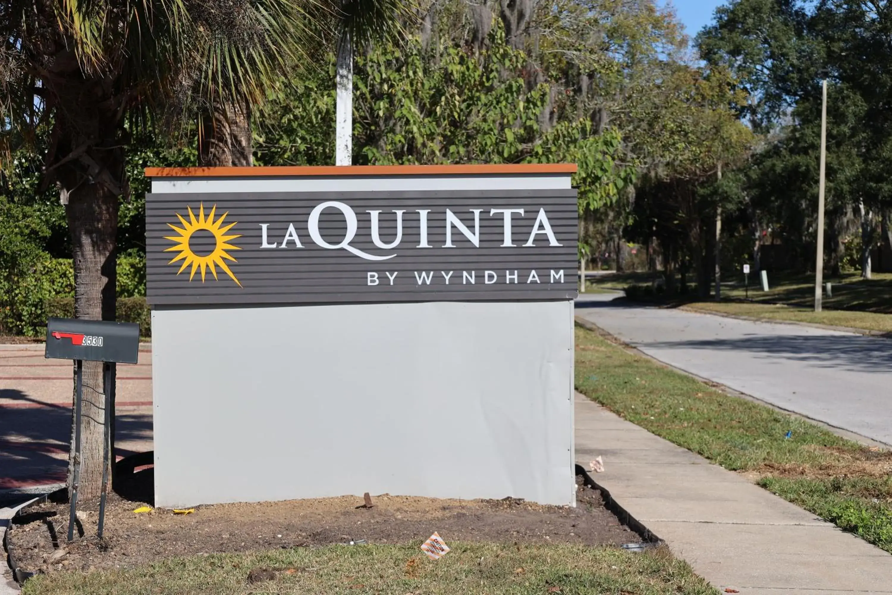 Property building in La Quinta Inn and Suites by Wyndham, Ocala Property building in La Quinta Inn and Suites by Wyndham, Ocala