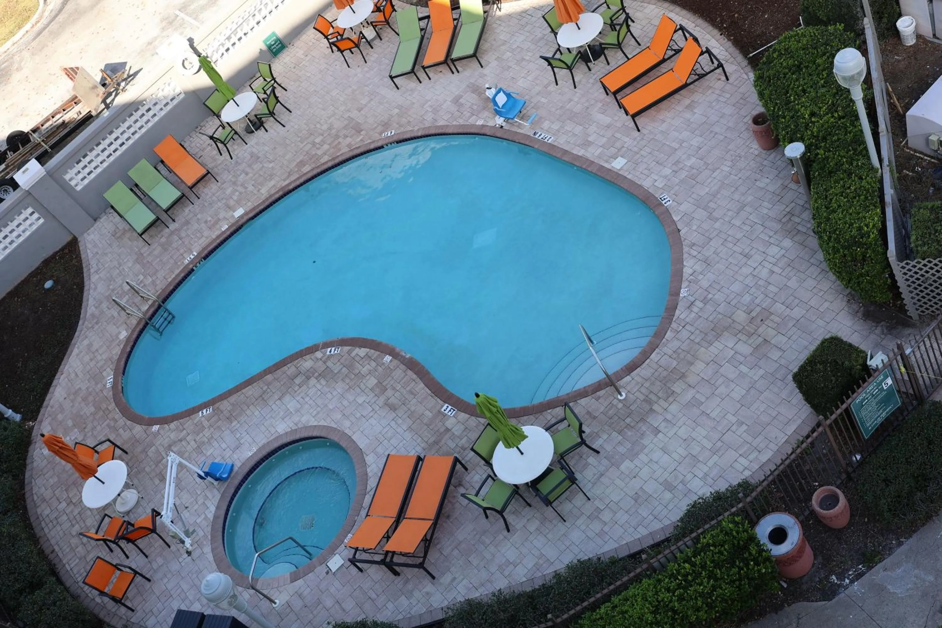 Pool view in La Quinta Inn and Suites by Wyndham, Ocala