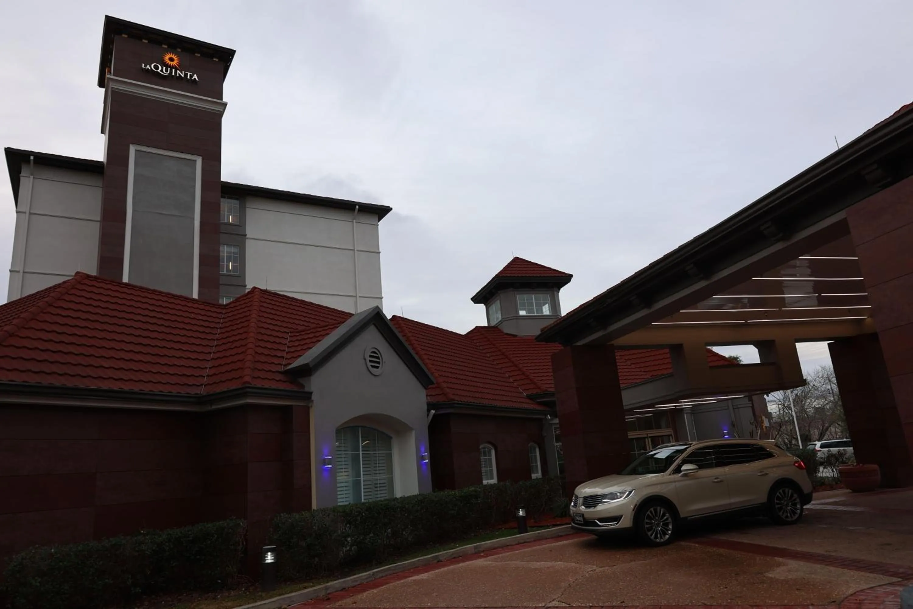 Property building in La Quinta Inn and Suites by Wyndham, Ocala