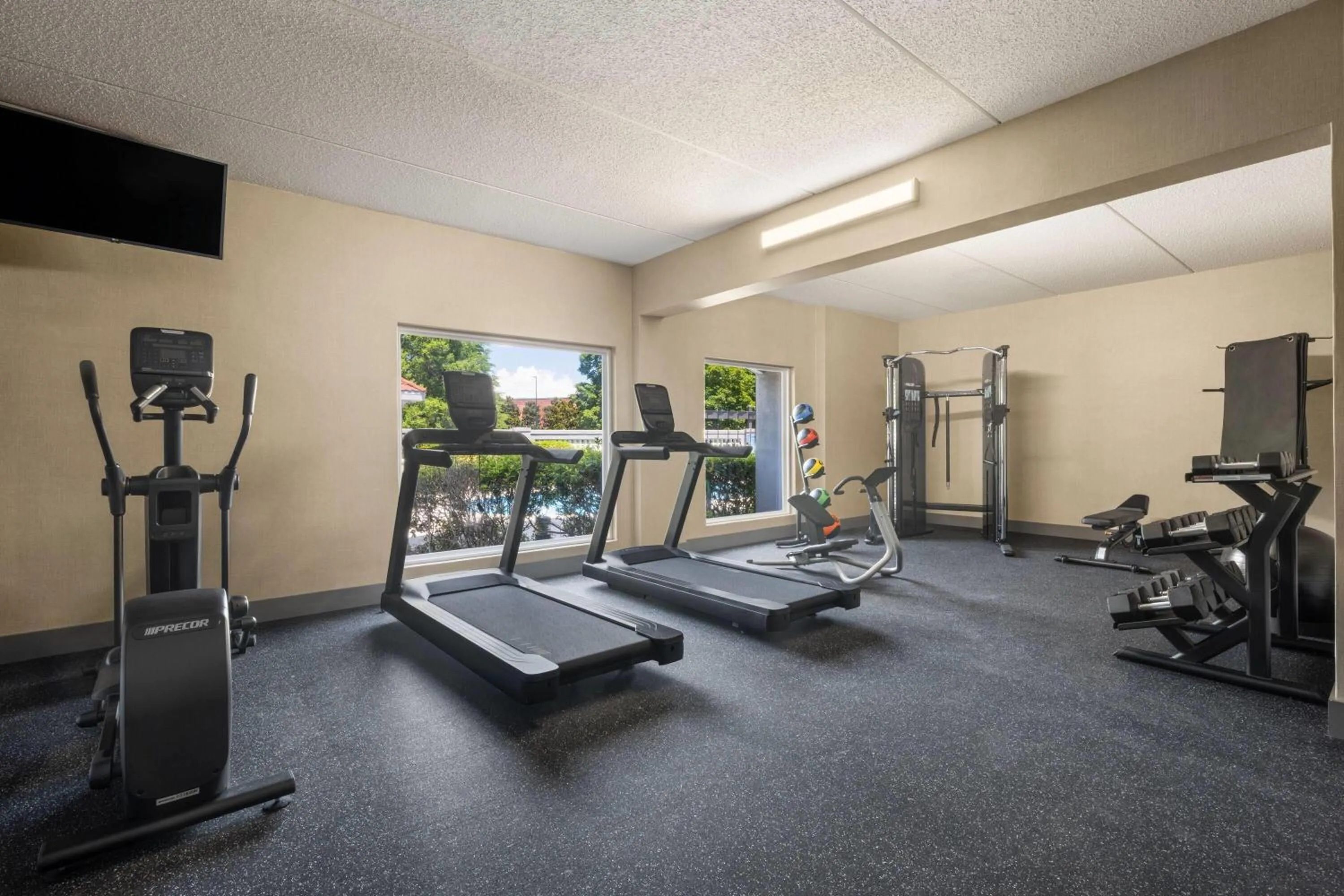 Fitness centre/facilities in La Quinta by Wyndham Raleigh Cary