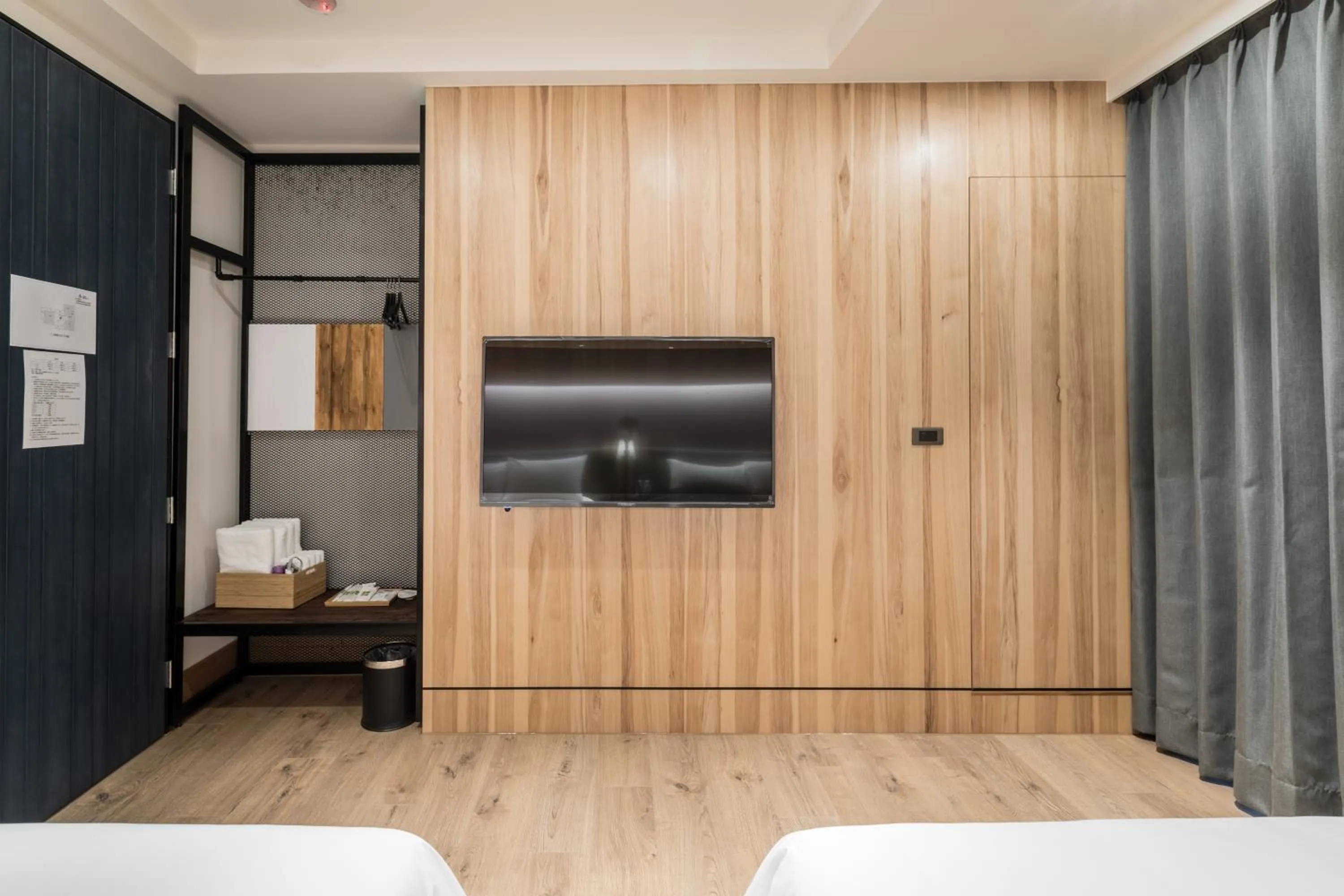 TV and multimedia, Bed in Grange Inn