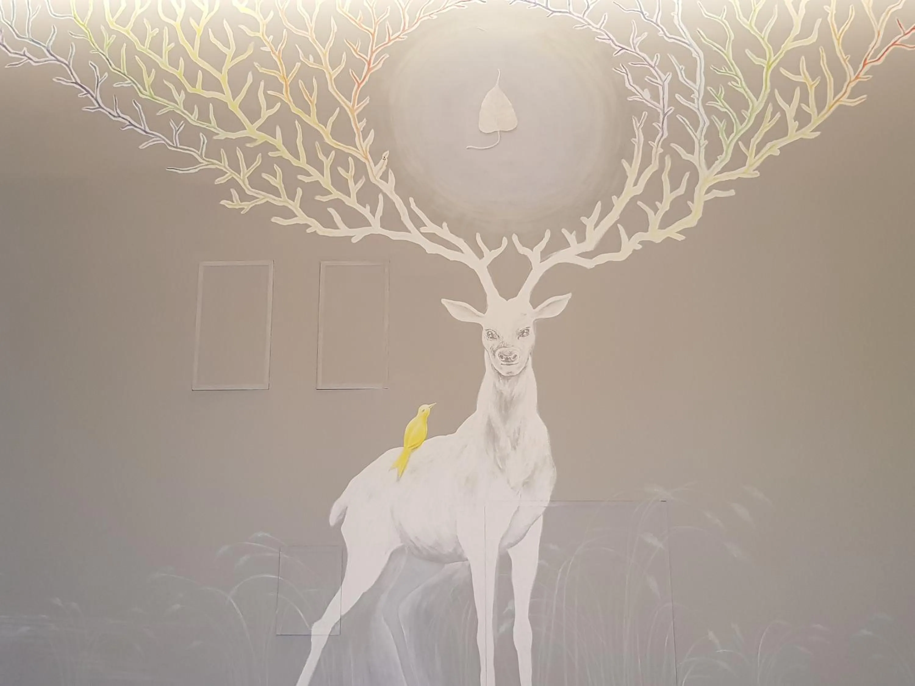 Communal lounge/ TV room in Grange Inn