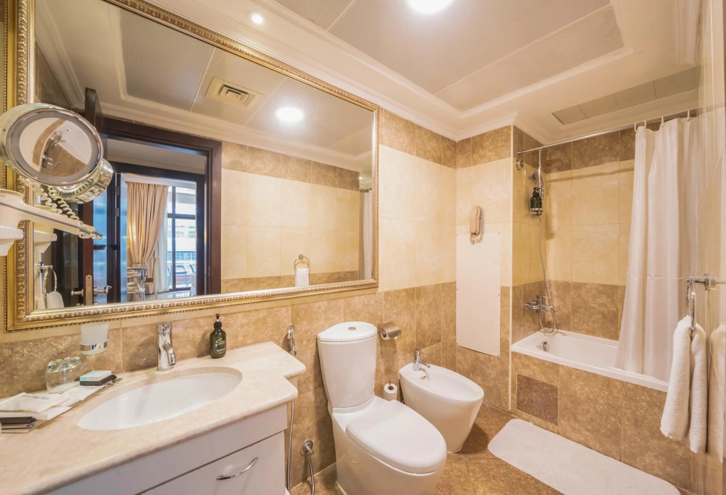 Bathroom in Mercure Dubai Barsha Heights Hotel Suites And Apartments
