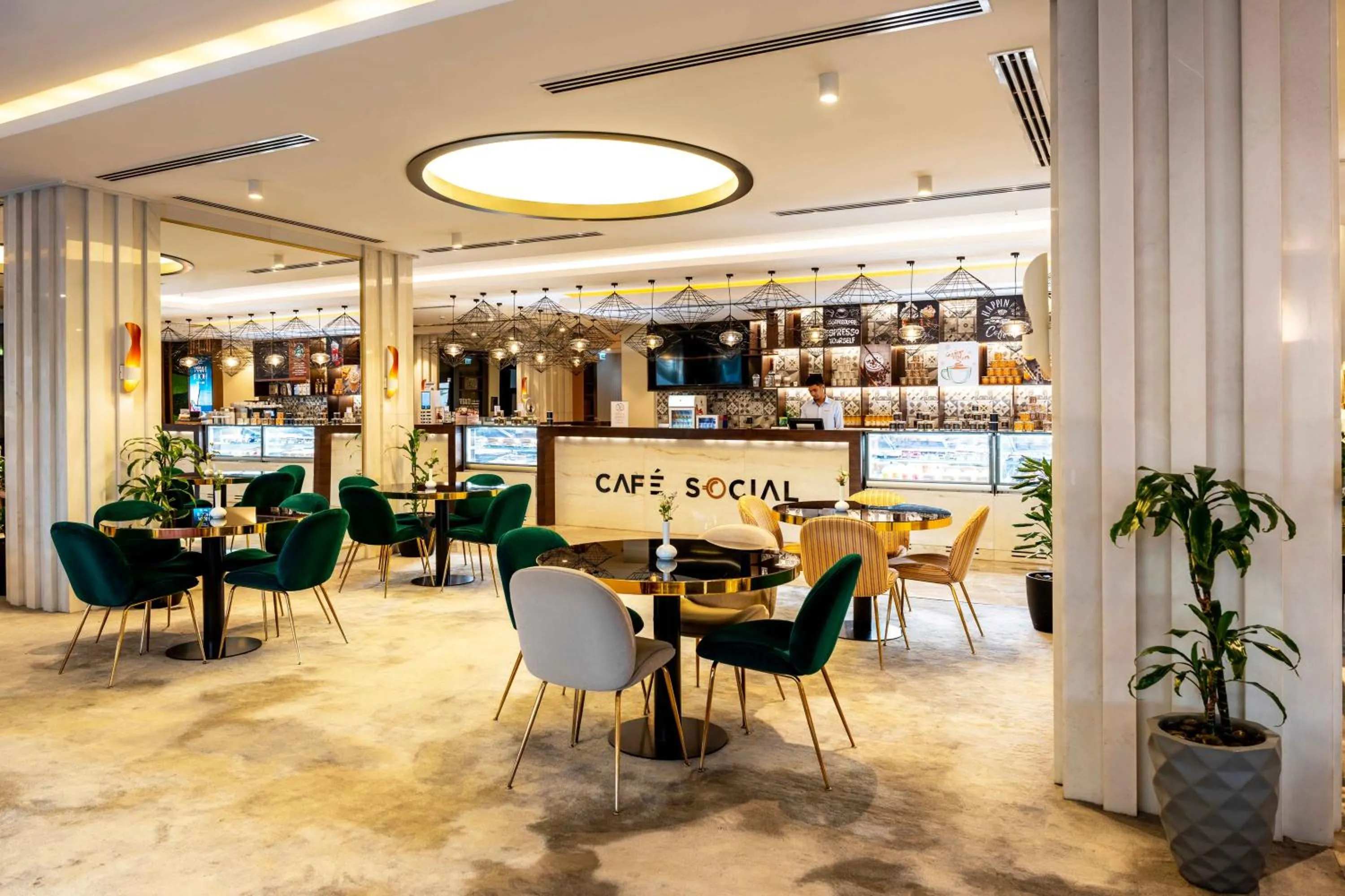 Restaurant/places to eat in Mercure Dubai Barsha Heights Hotel Suites And Apartments