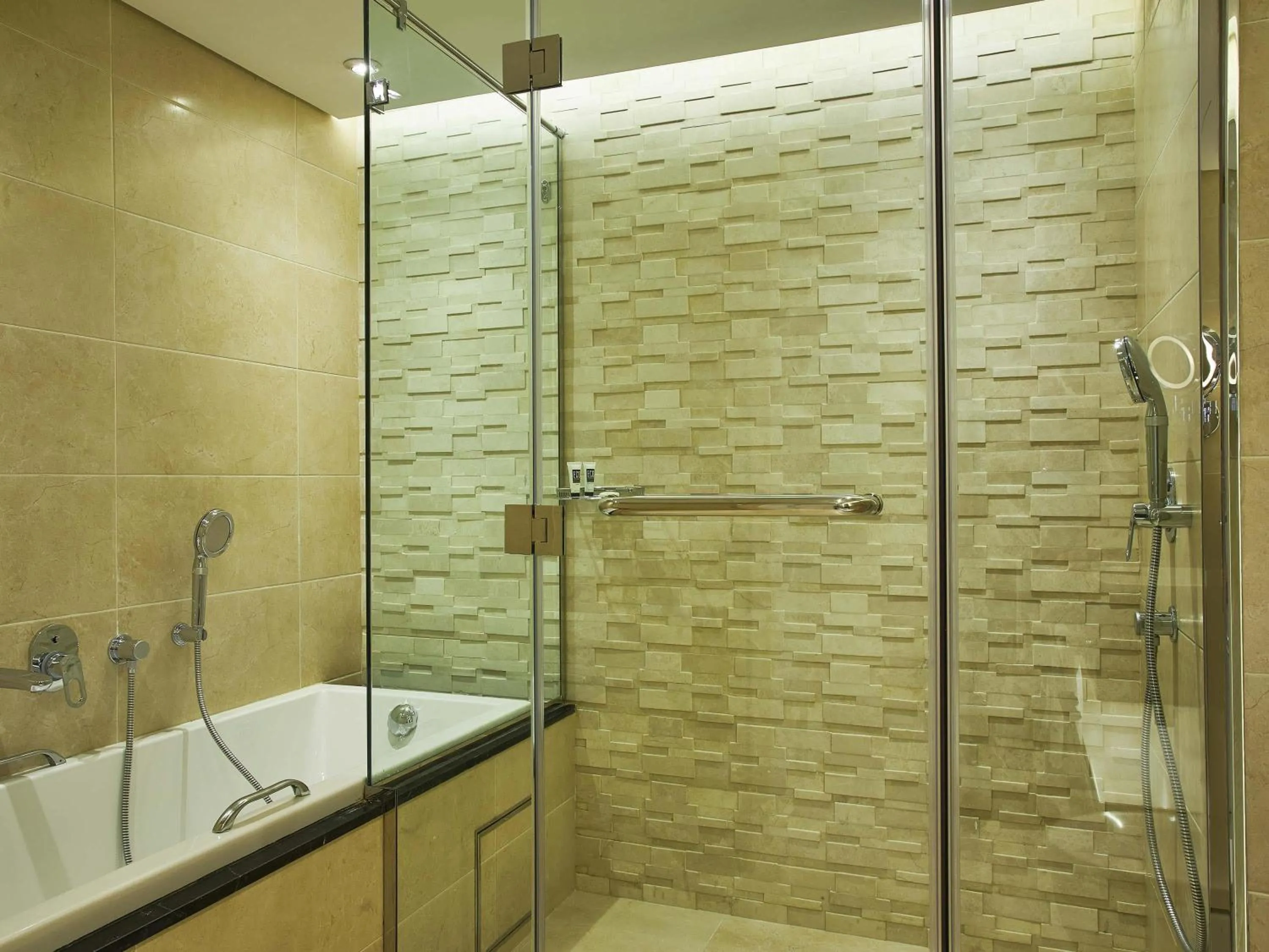 Bedroom in Mercure Dubai Barsha Heights Hotel Suites And Apartments