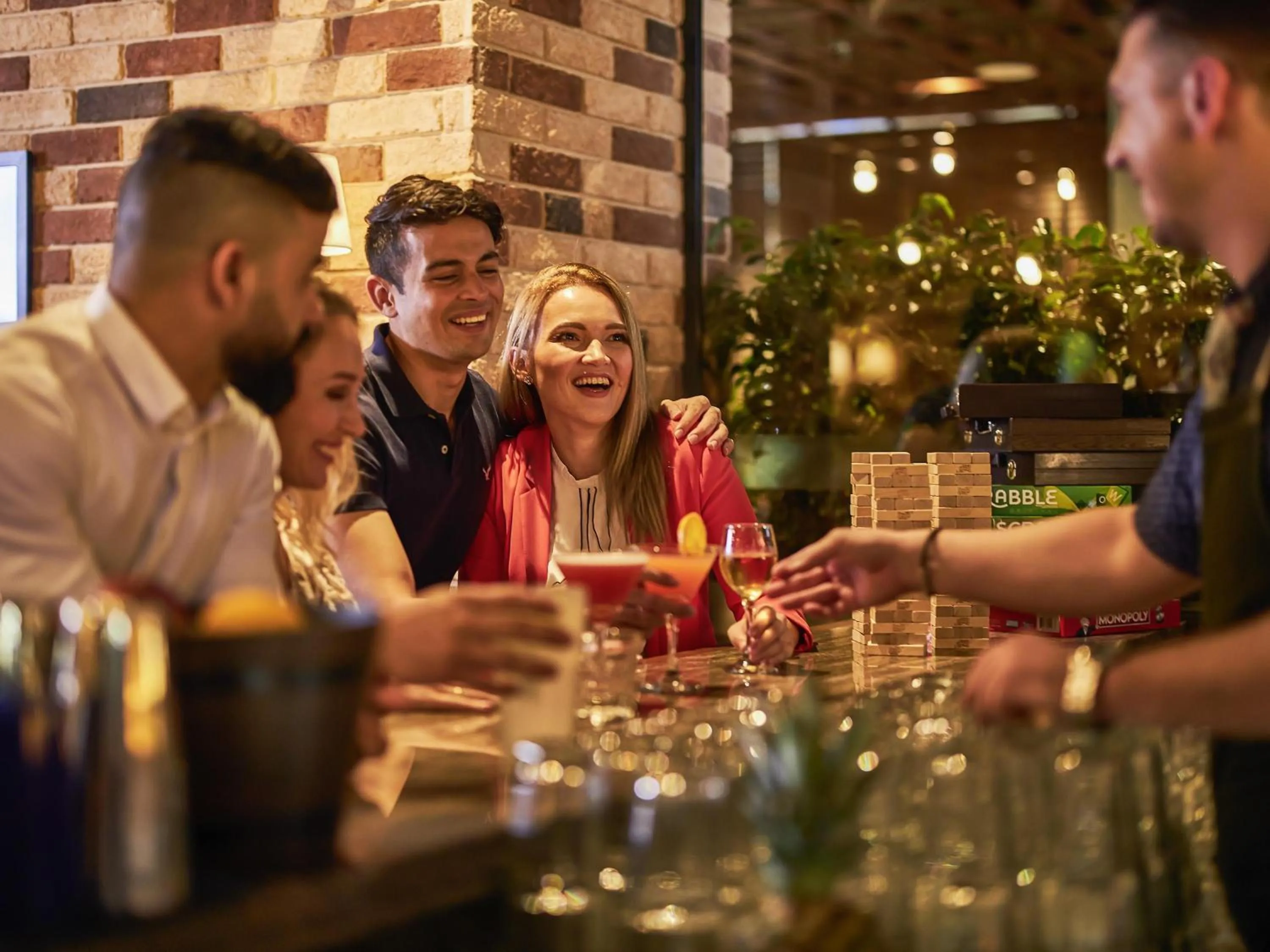 Lounge or bar in Mercure Dubai Barsha Heights Hotel Suites And Apartments