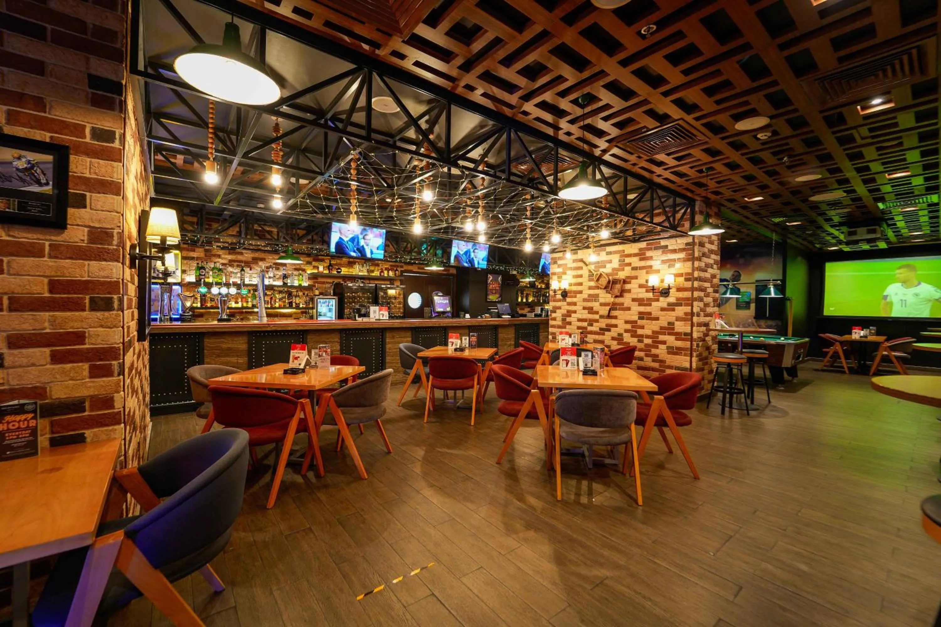 Lounge or bar in Mercure Dubai Barsha Heights Hotel Suites And Apartments